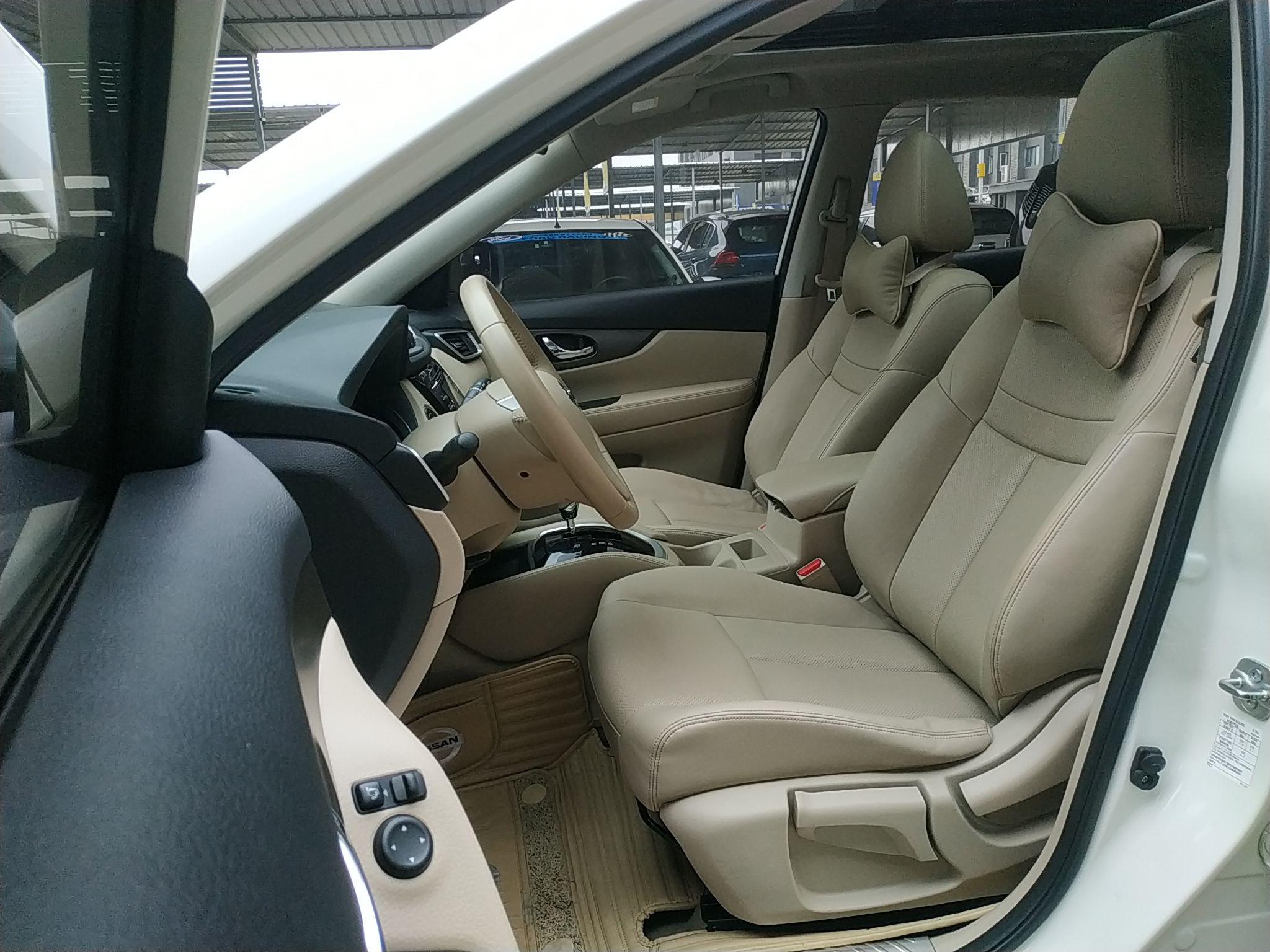 日产 奇骏 2014款 2.0L CVT舒适版 2WD