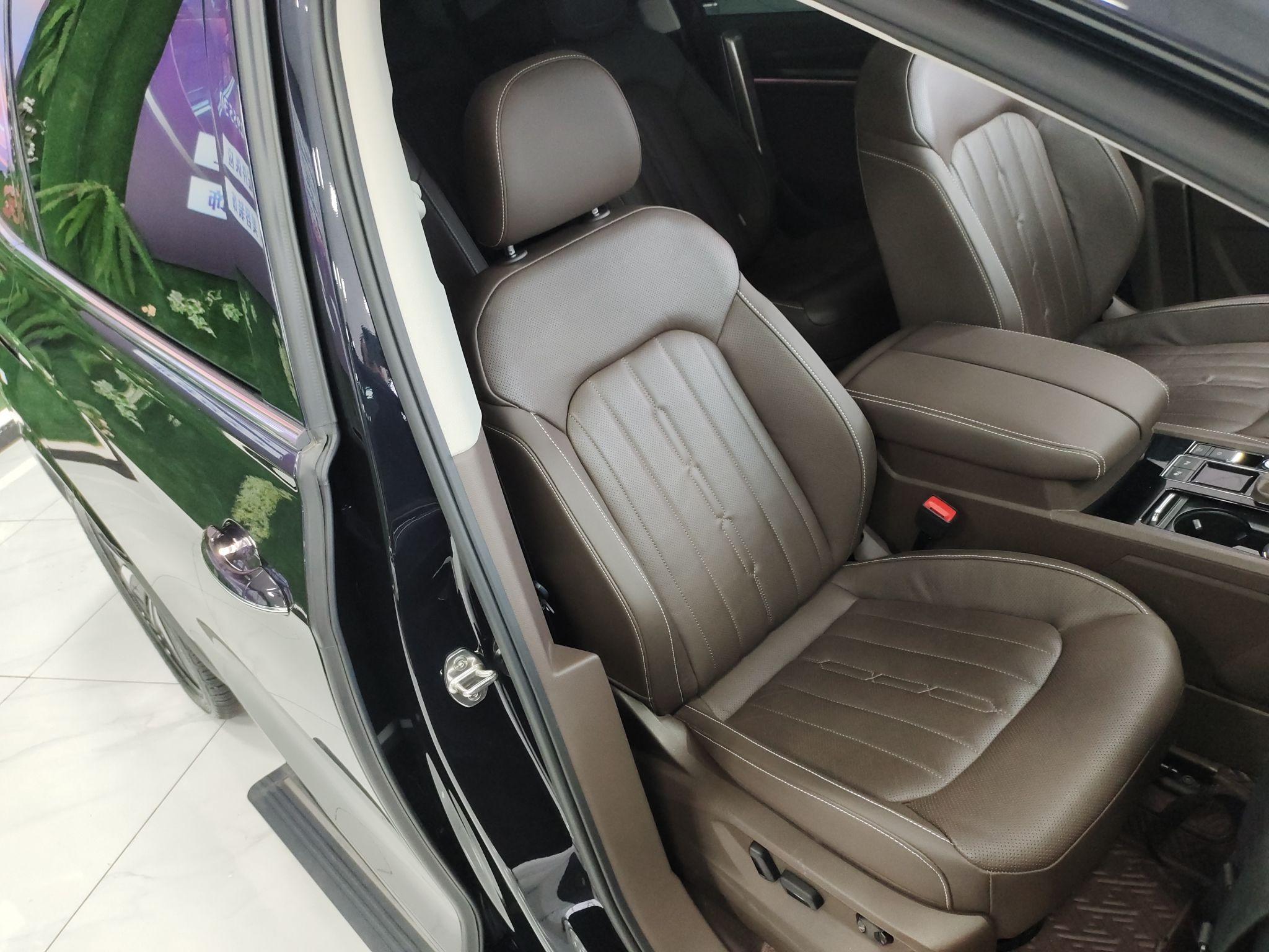 大众 威然 2020款 330TSI 豪华版
