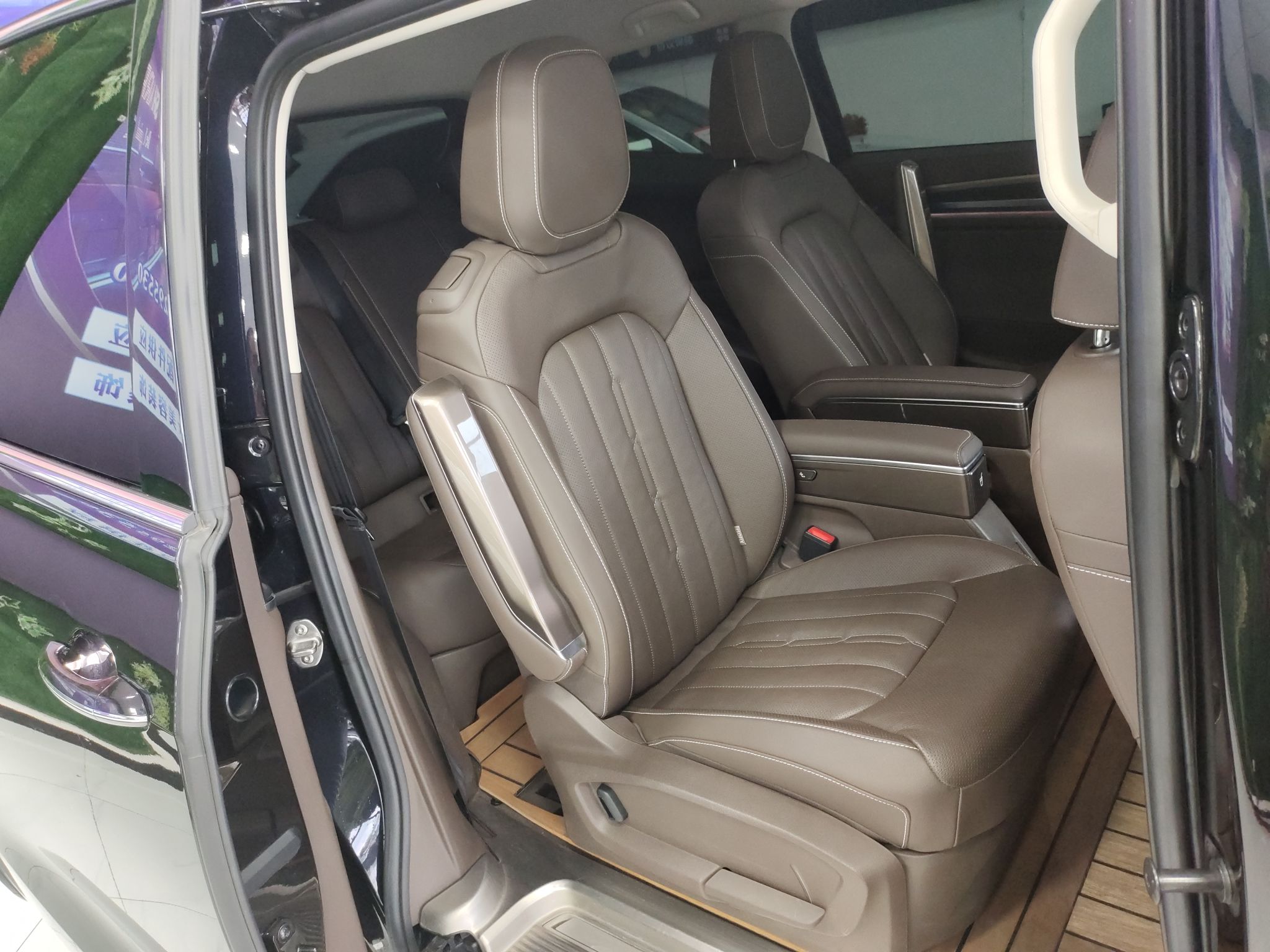 大众 威然 2020款 330TSI 豪华版