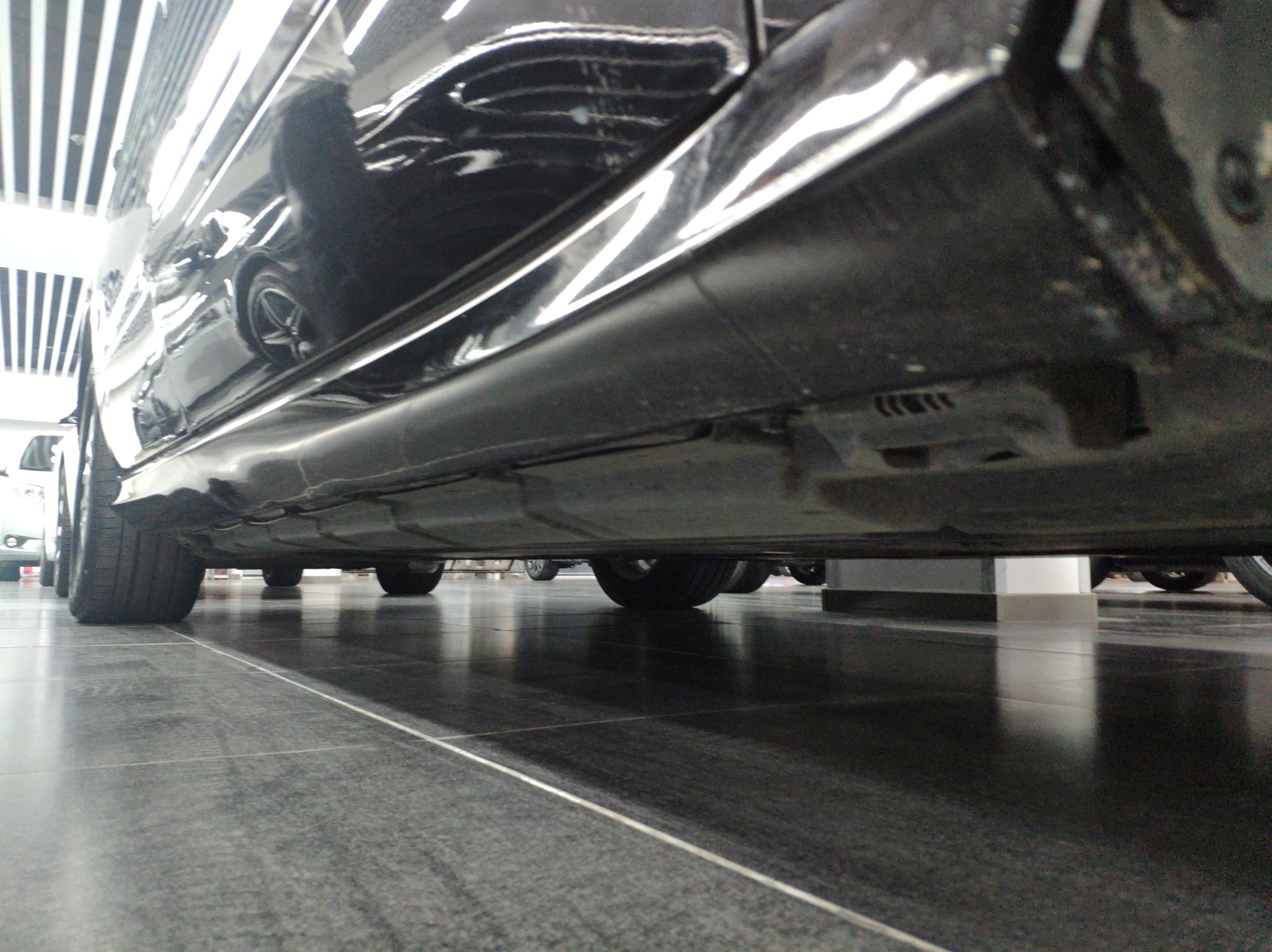 奔驰R级 2017款 R 320 4MATIC 商务型臻藏版(进口)