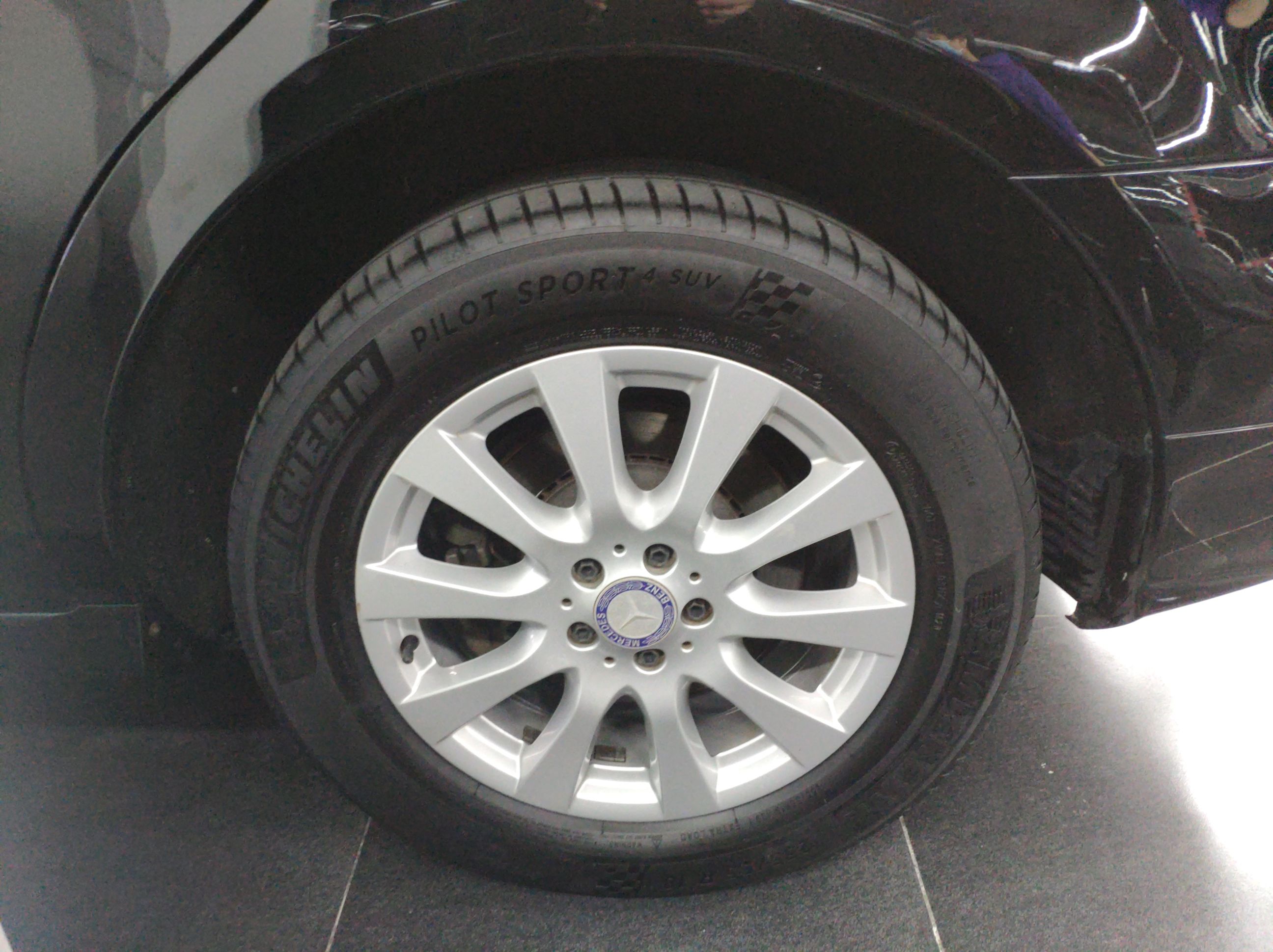 奔驰R级 2017款 R 320 4MATIC 商务型臻藏版(进口)