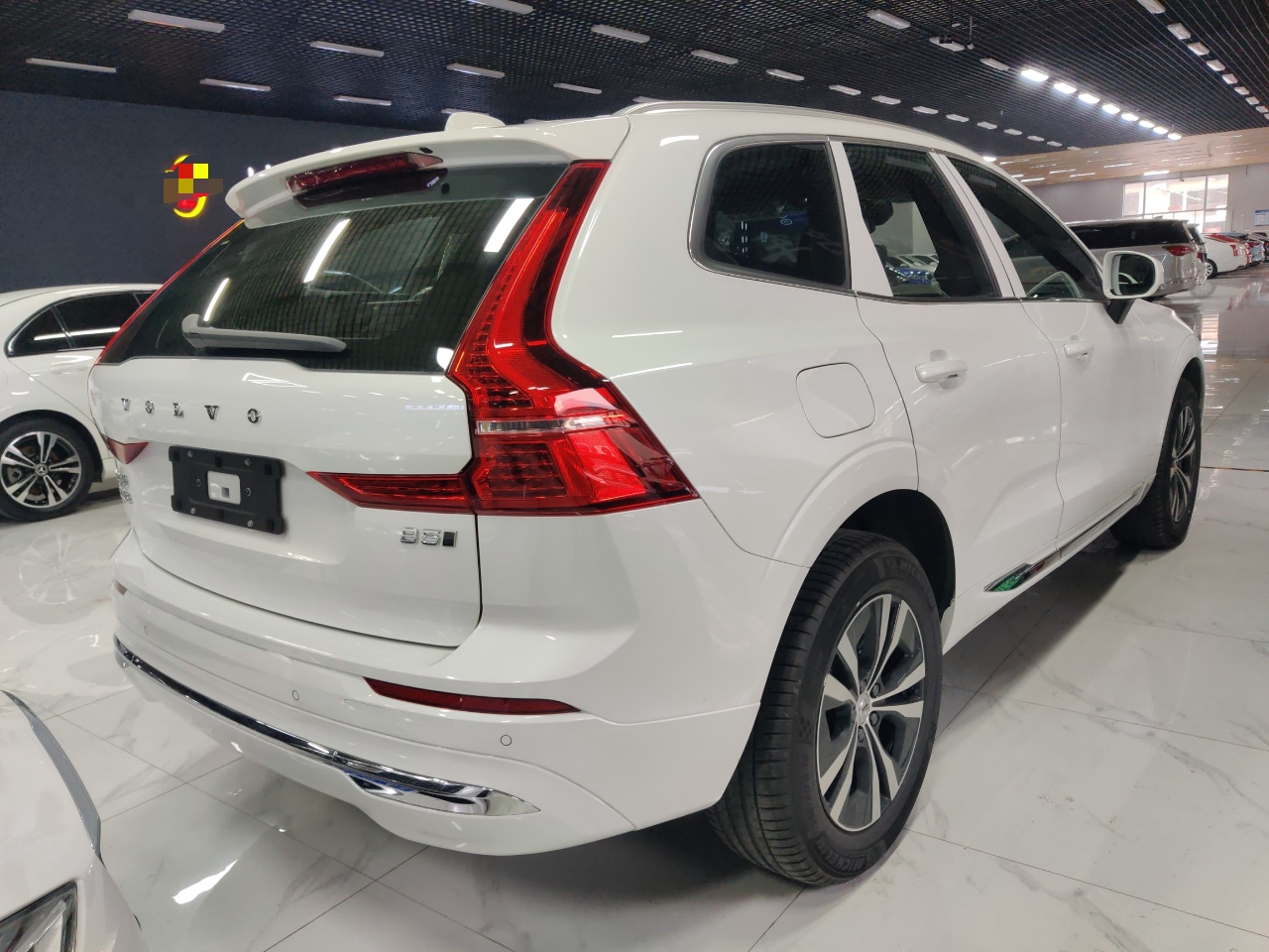 沃尔沃XC60 2023款 B5 四驱智逸豪华版