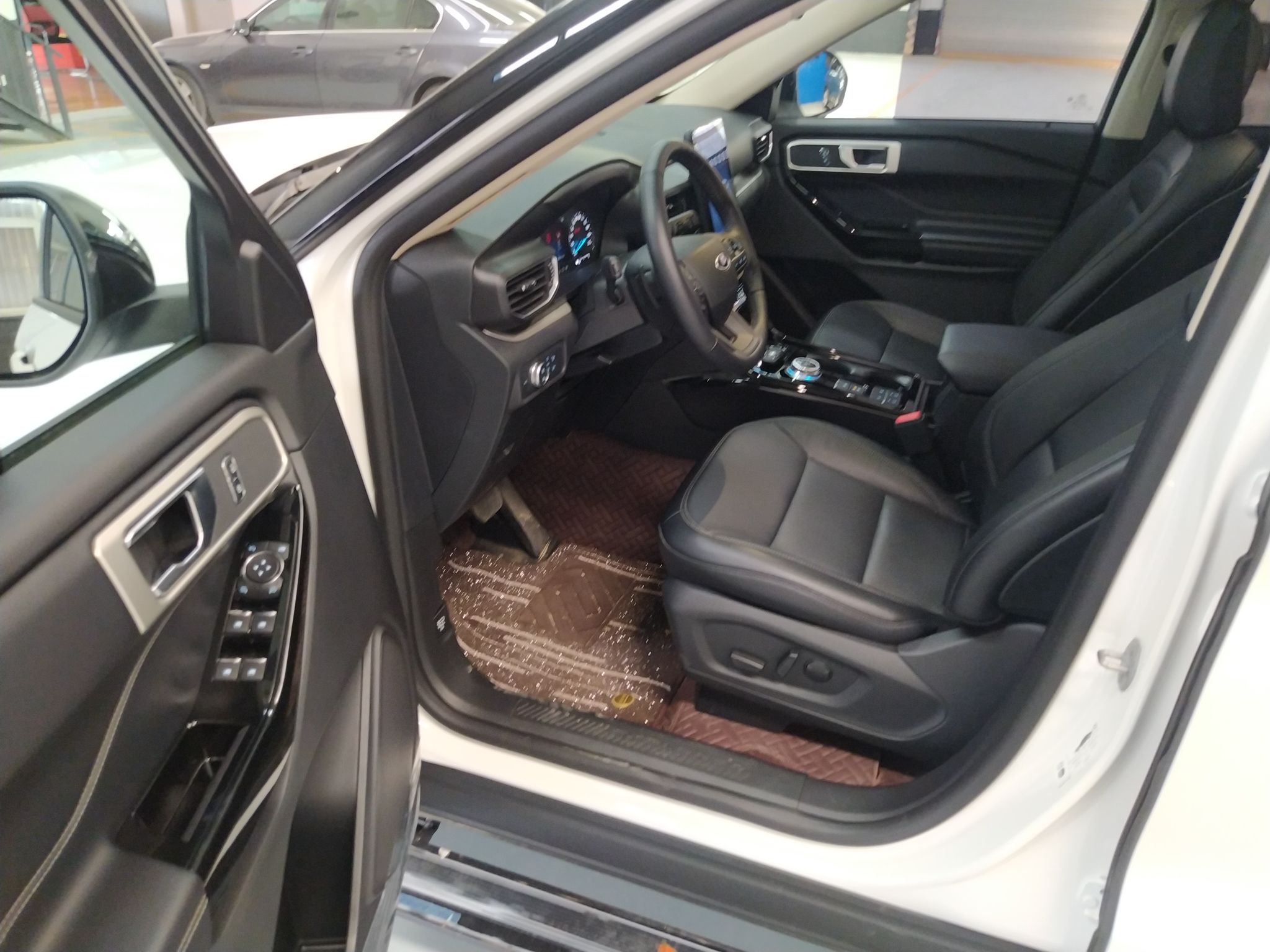 福特 探险者 2020款 EcoBoost 285 后驱风尚版 7座