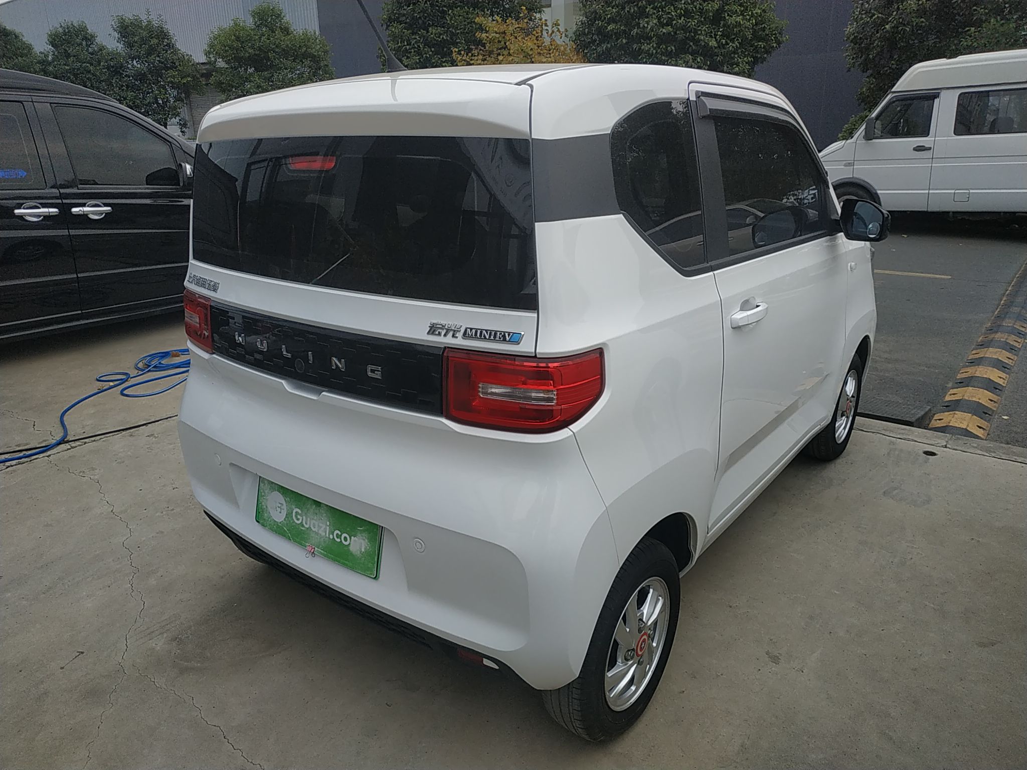 五菱汽车 宏光MINI EV 2020款 轻松款 三元锂