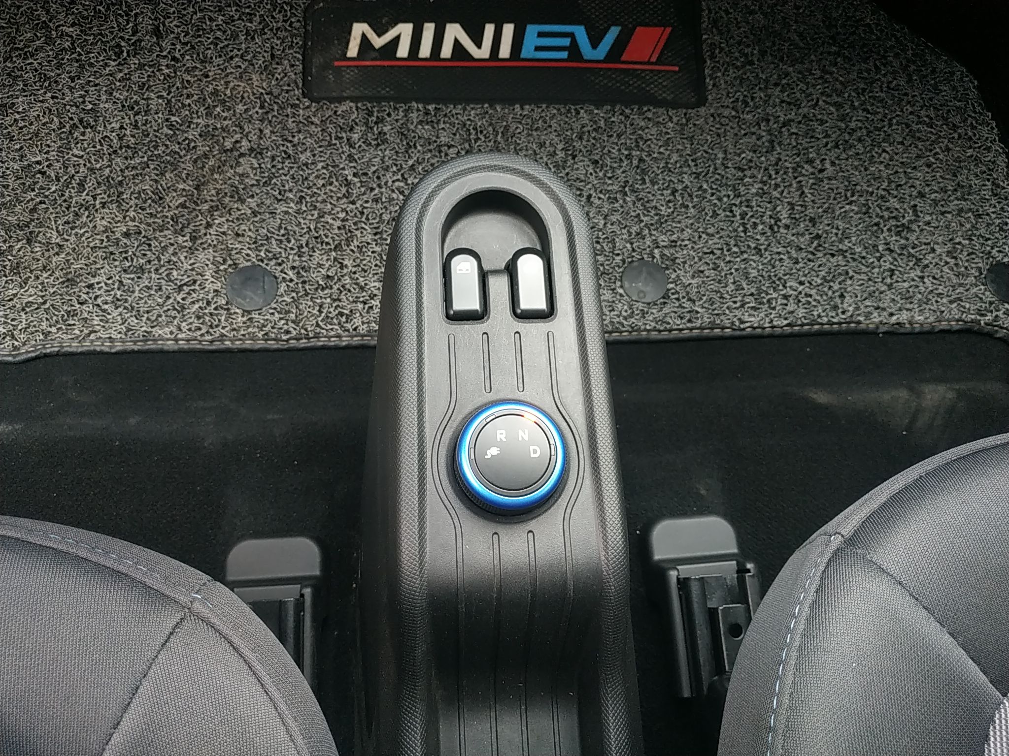 五菱汽车 宏光MINI EV 2020款 轻松款 三元锂