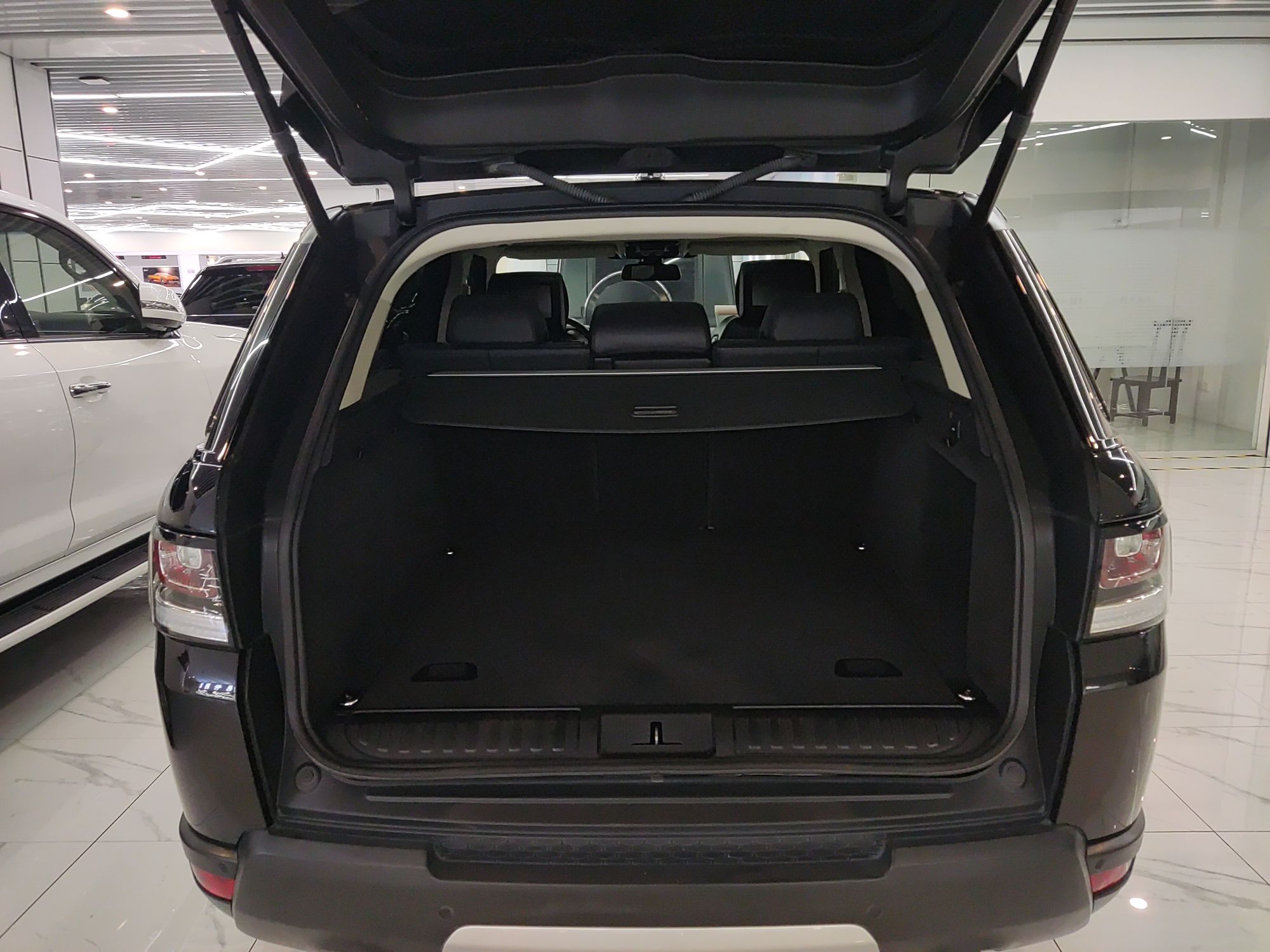 路虎 揽胜运动版 2014款 3.0 V6 SC HSE(进口)