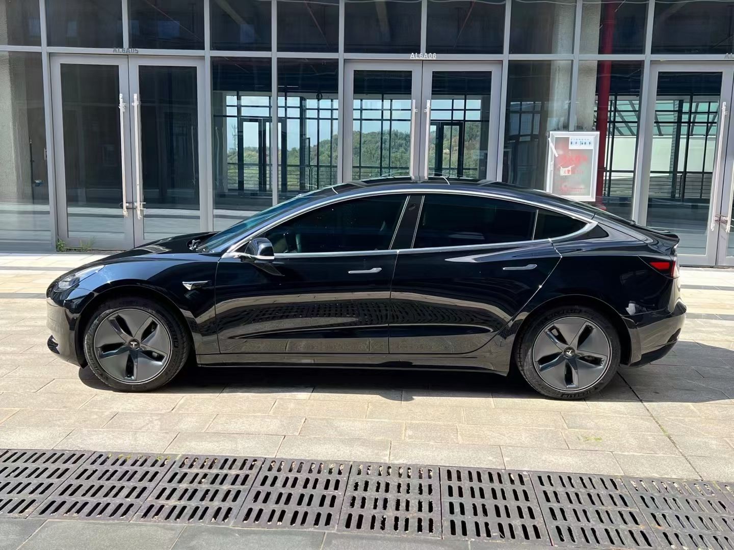 特斯拉 Model 3 2020款 标准续航后驱升级版