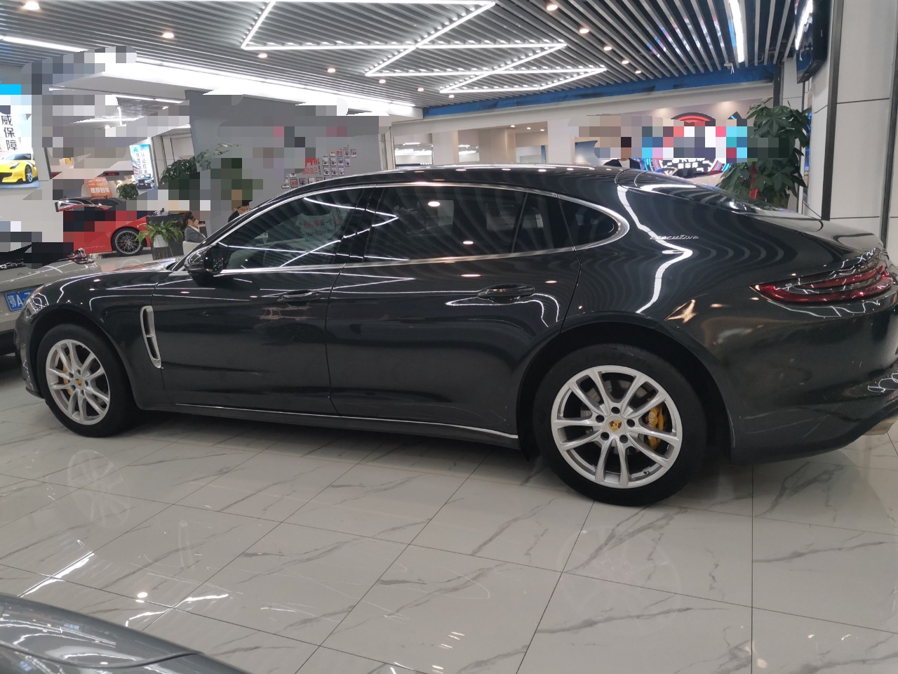 保时捷Panamera 2017款 Panamera 4 行政加长版 3.0T