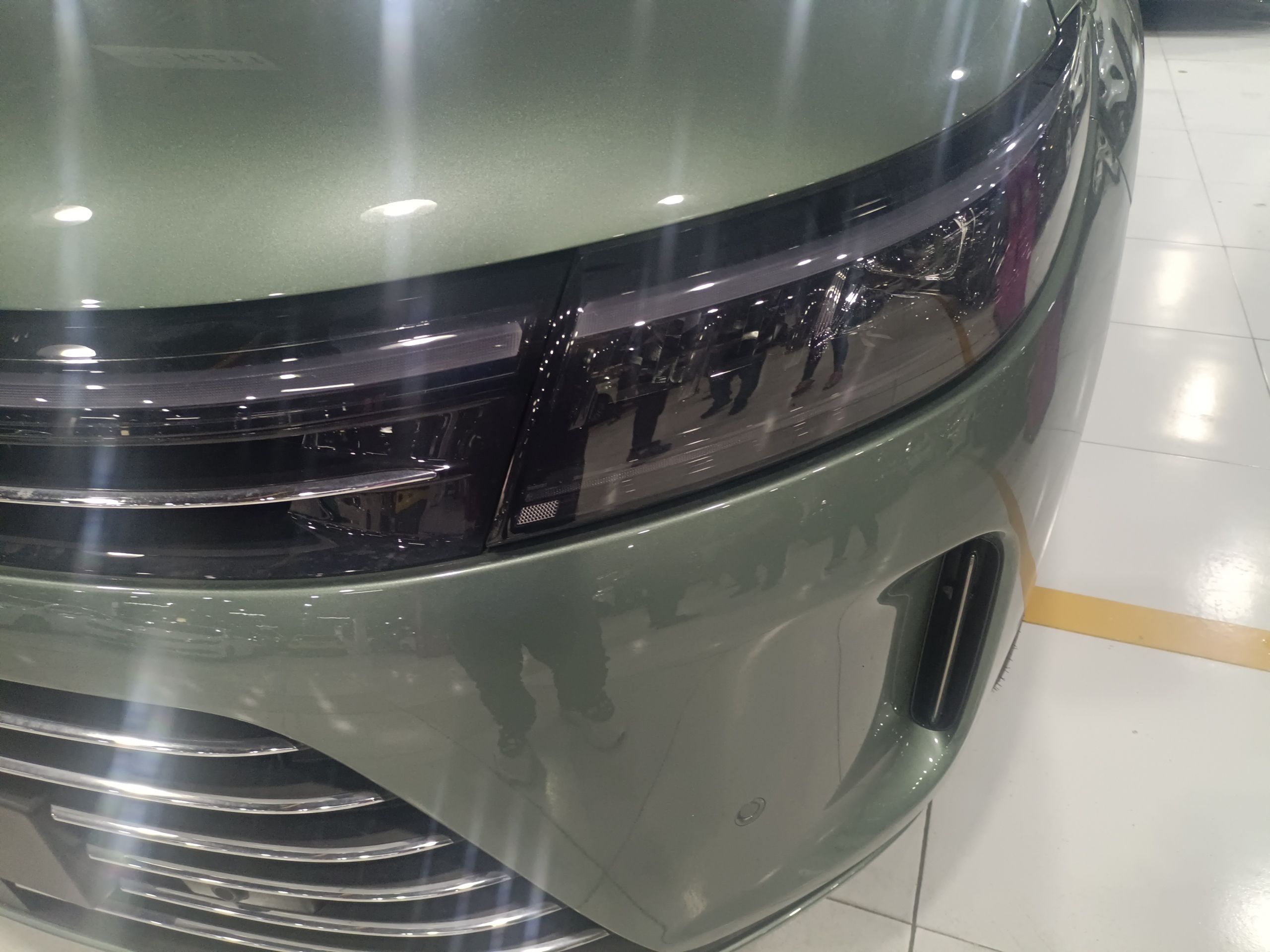 AITO 问界M7 2022款 1.5T 增程式 两驱舒适版