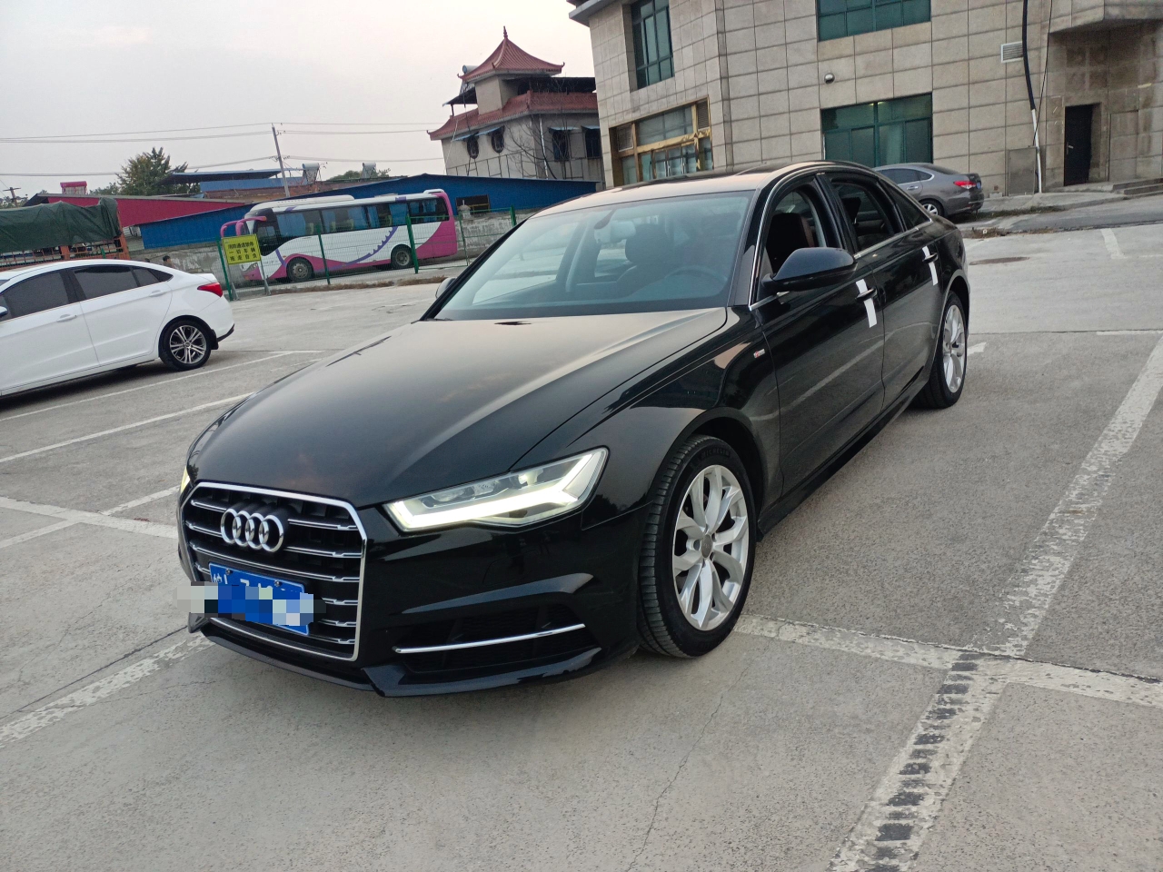 奥迪A6L 2018款 30周年年型 35 TFSI 时尚型