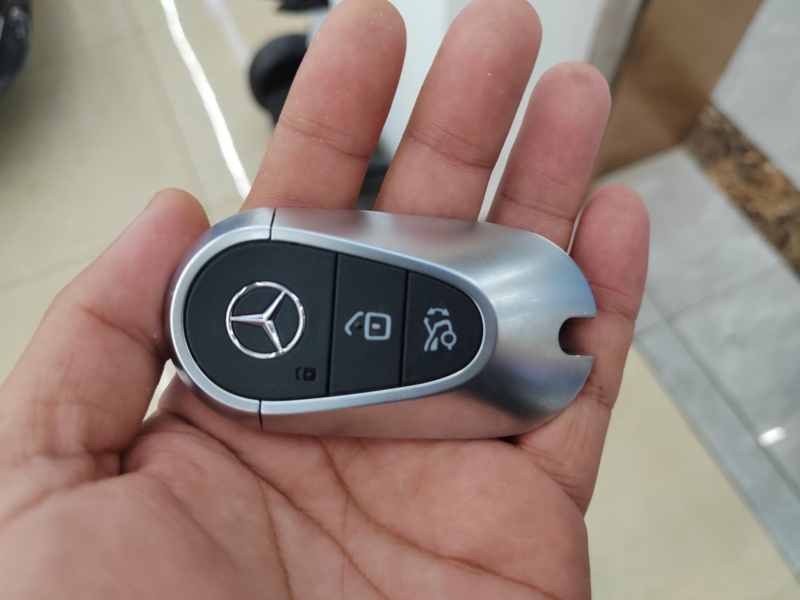 奔驰C级 2022款 C 260 L 运动版 4MATIC