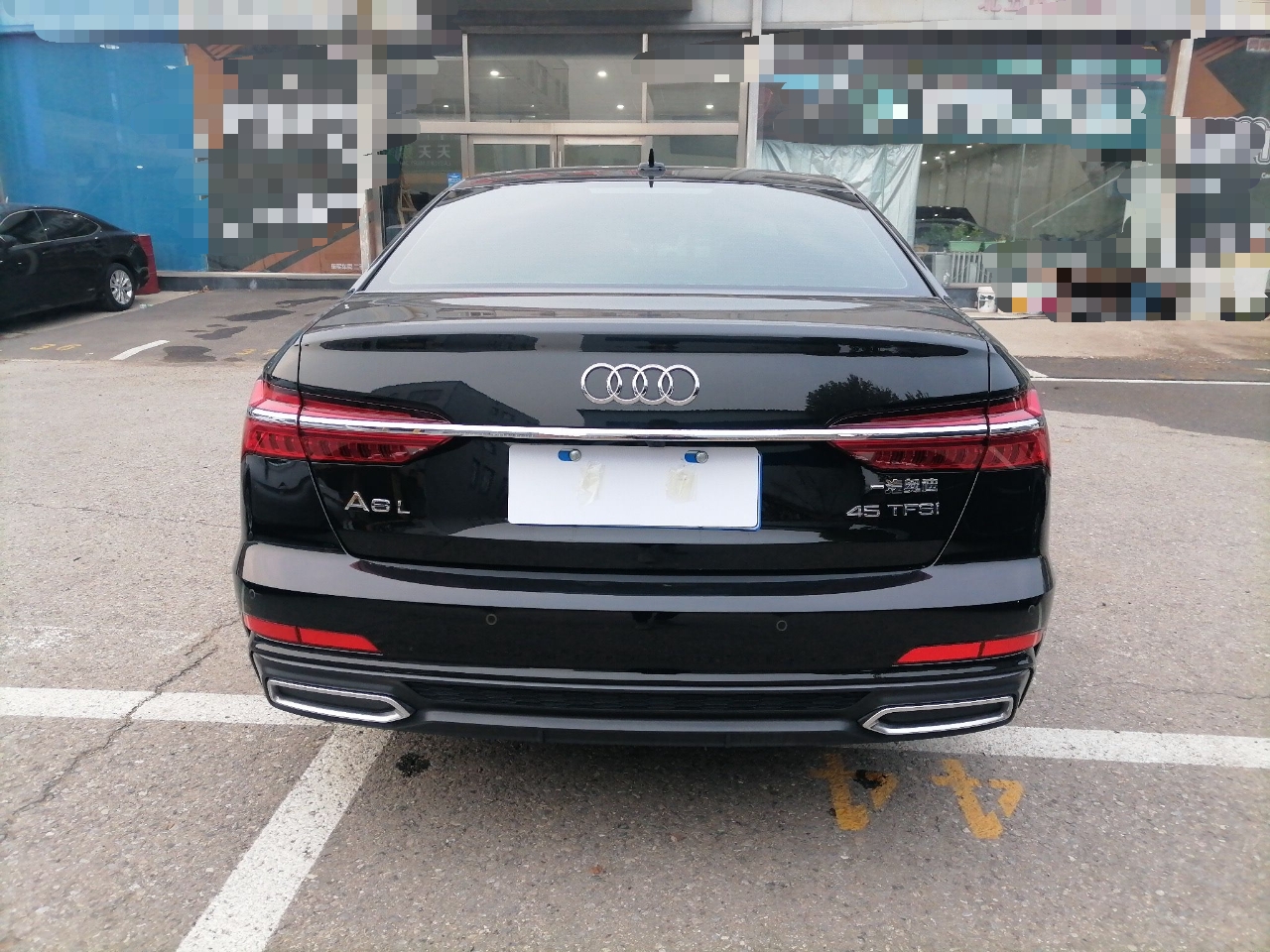 奥迪A6L 2022款 45 TFSI 臻选动感型