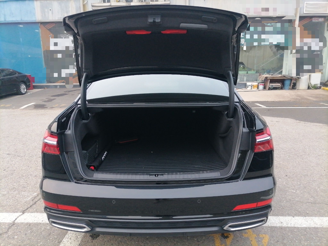 奥迪A6L 2022款 45 TFSI 臻选动感型