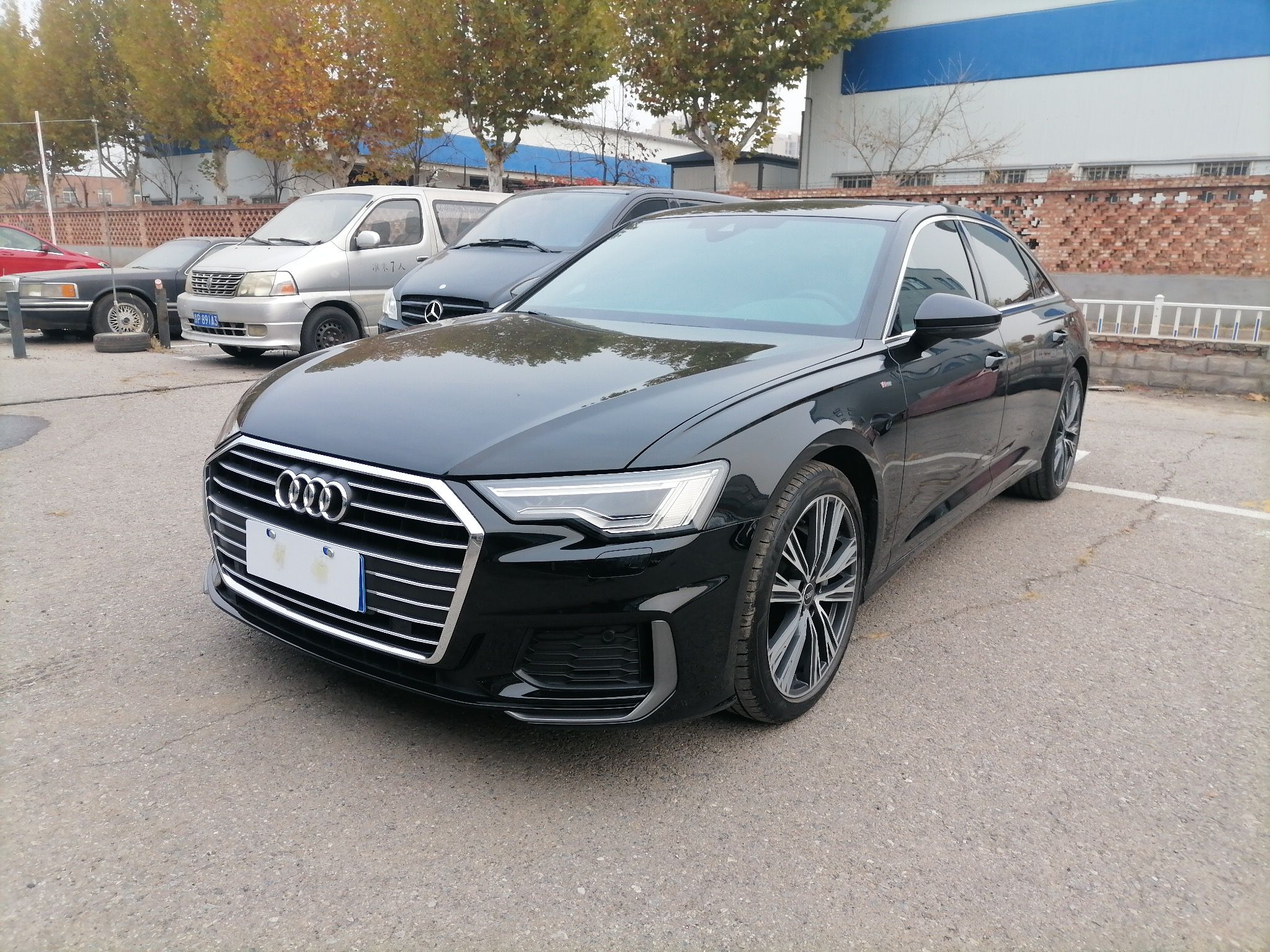 奥迪A6L 2022款 45 TFSI 臻选动感型