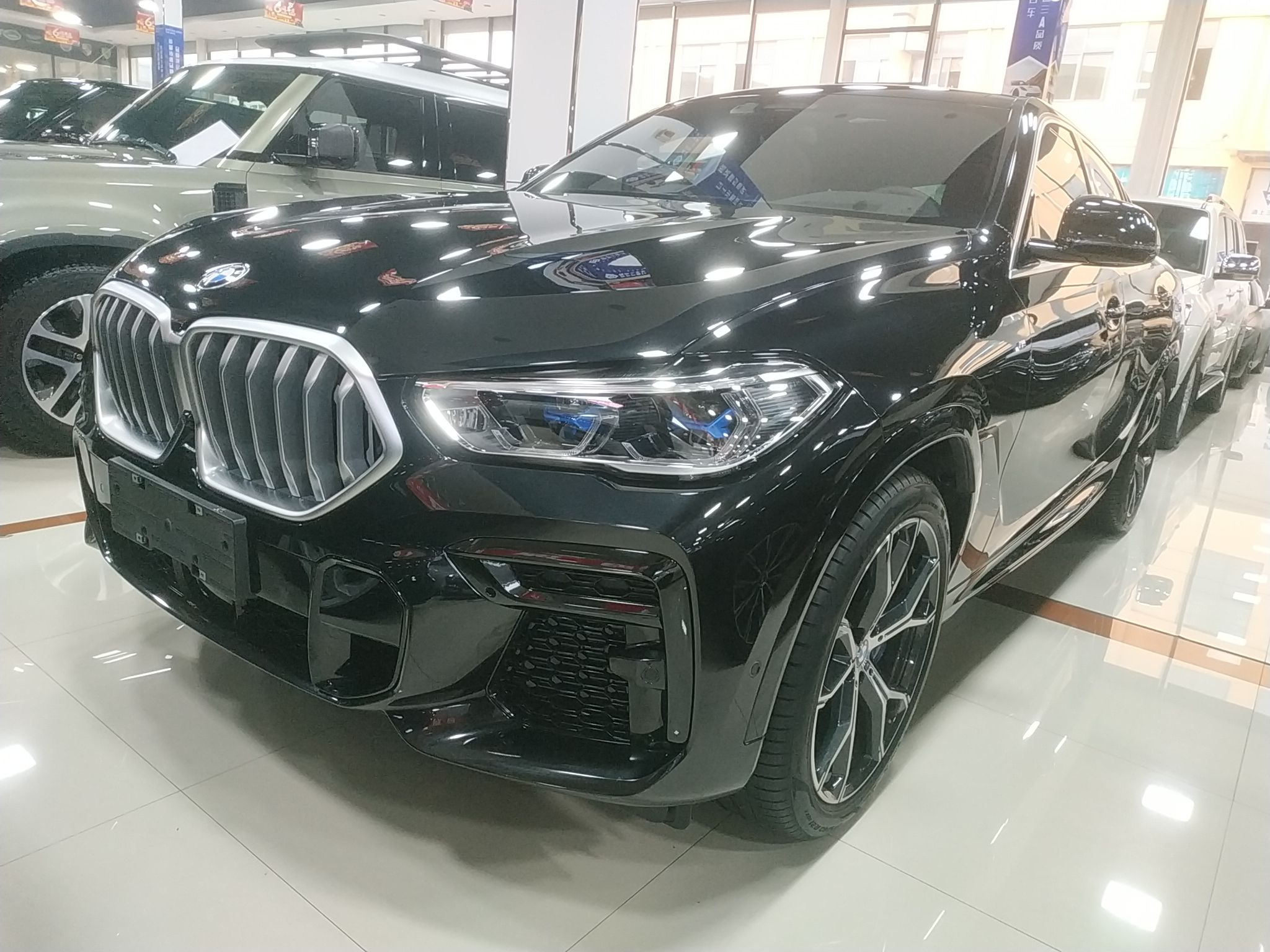 宝马X6 2022款 xDrive40i 尊享型 M运动套装(进口)