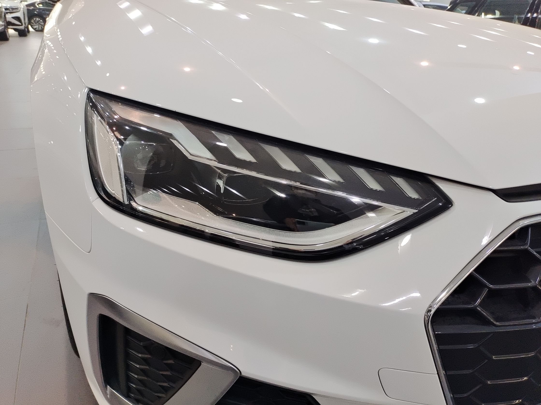 奥迪A4L 2020款 40 TFSI quattro 豪华动感型