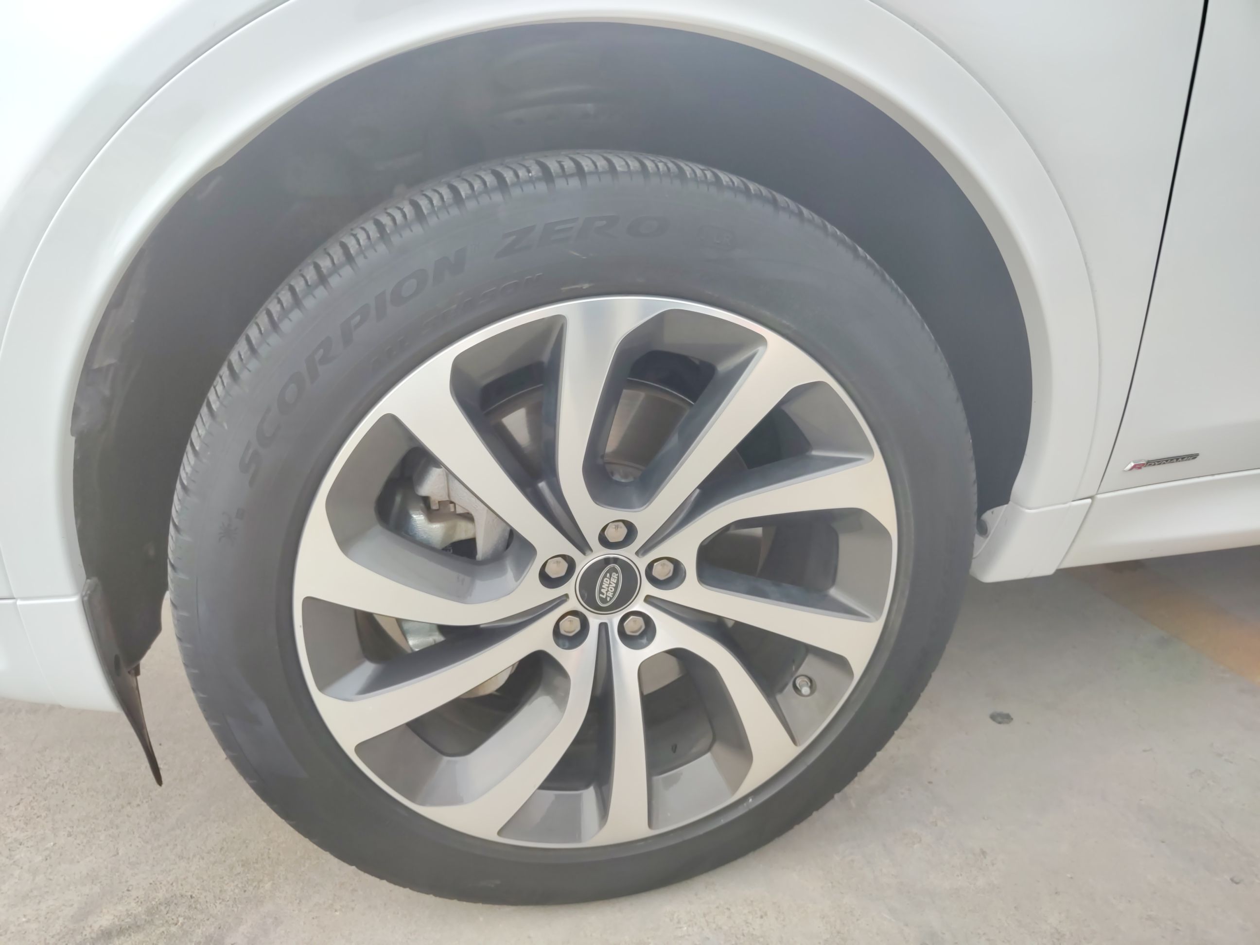 路虎 发现运动版 2020款 249PS R-Dynamic 性能版