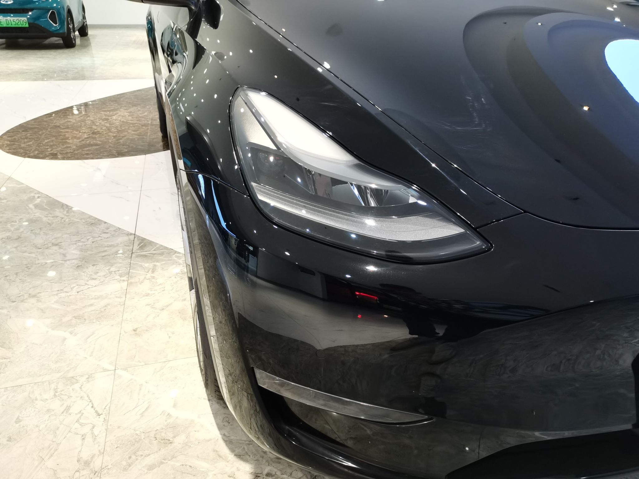 特斯拉 Model Y 2021款 标准续航后驱版