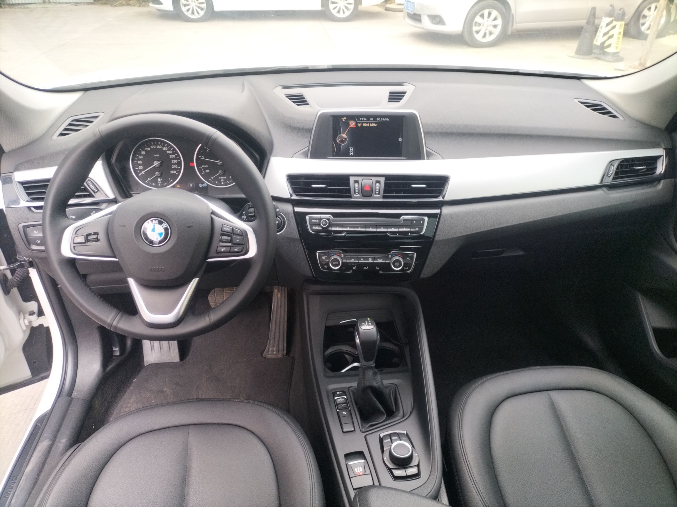 宝马X1 2016款 sDrive18Li 尊享型