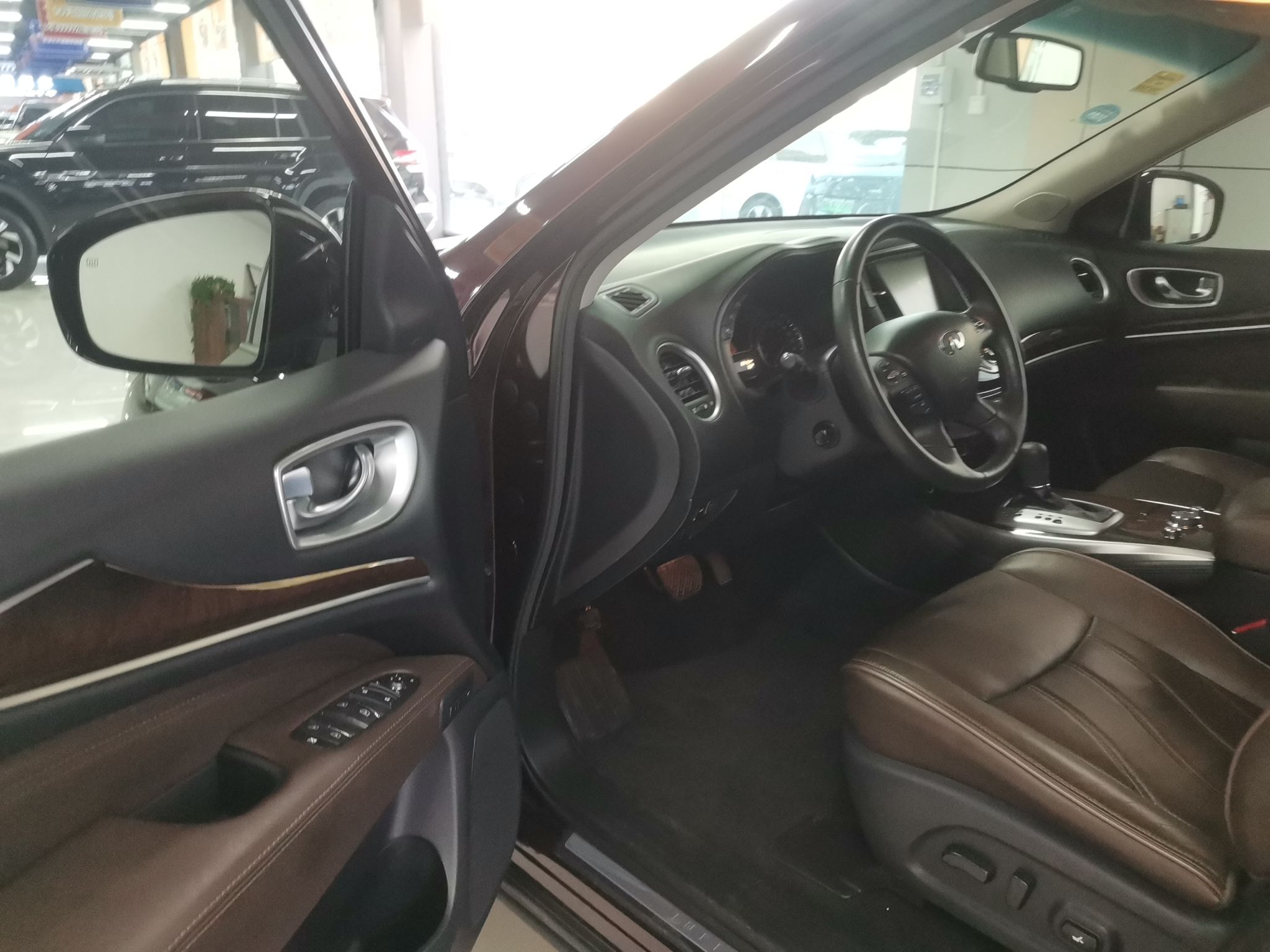 英菲尼迪QX60 2014款 2.5T Hybrspecid 两驱卓越版(进口)