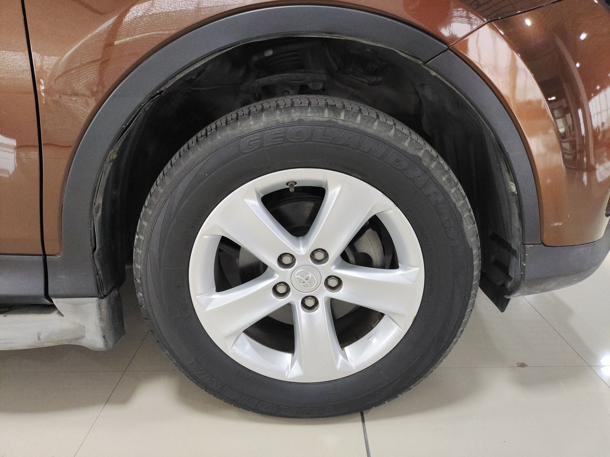 丰田 RAV4 2013款 2.5L 自动四驱精英版