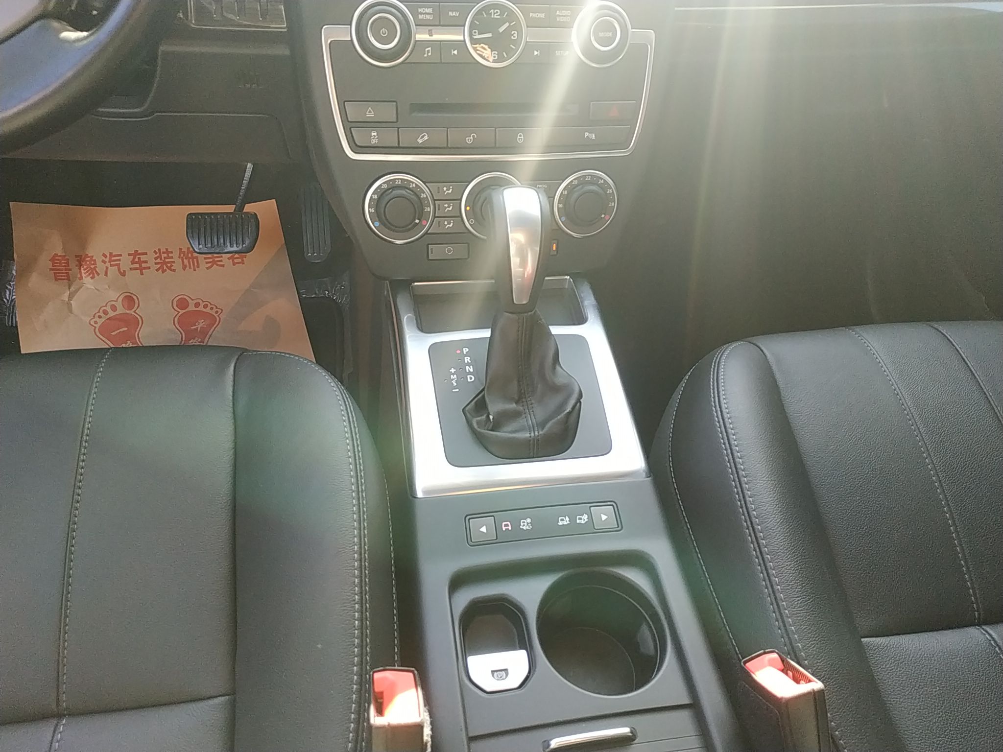 路虎 神行者2 2015款 2.0T Si4 XS典藏版(进口)