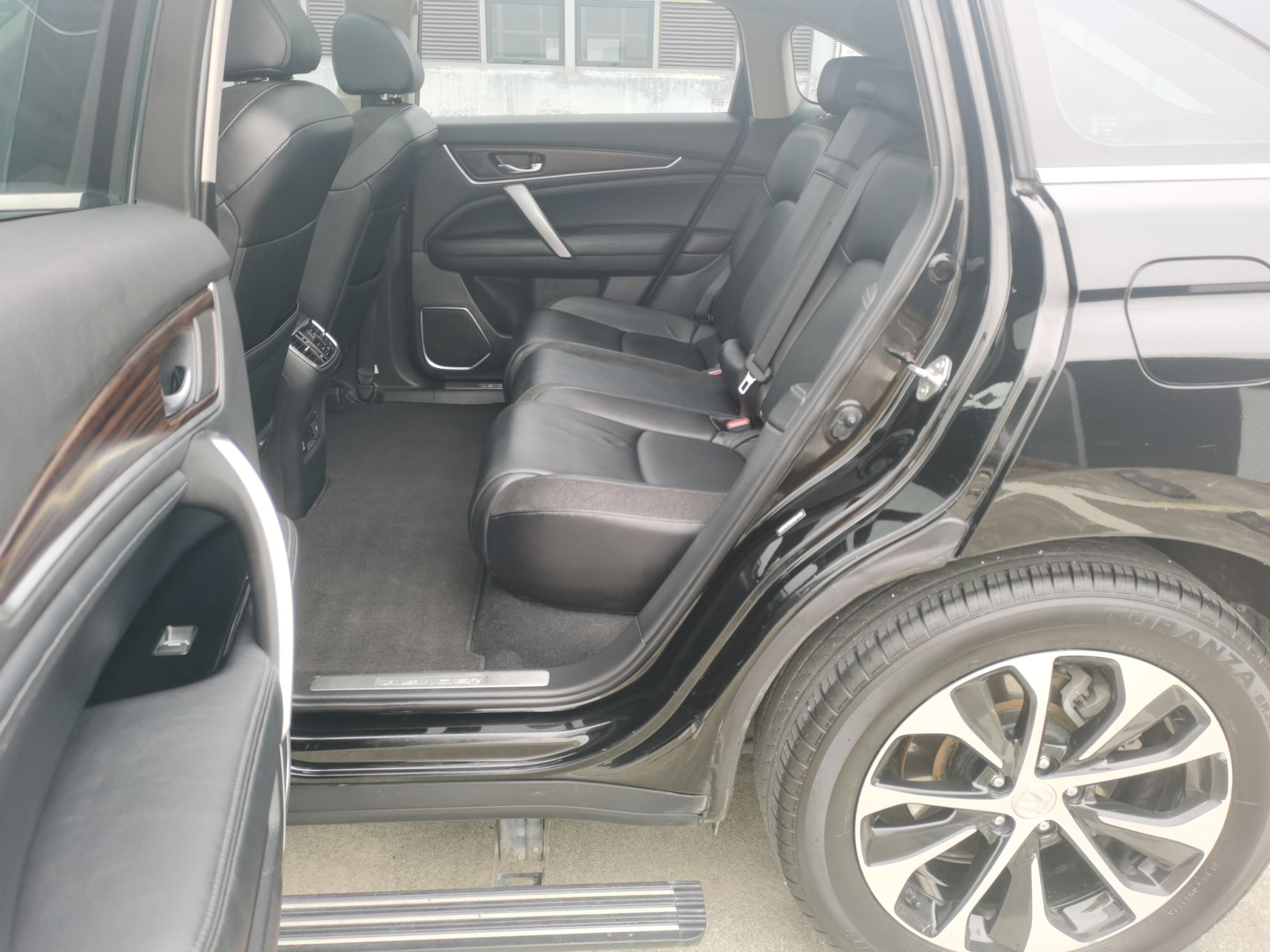 本田 冠道 2017款 240TURBO 两驱尊享版