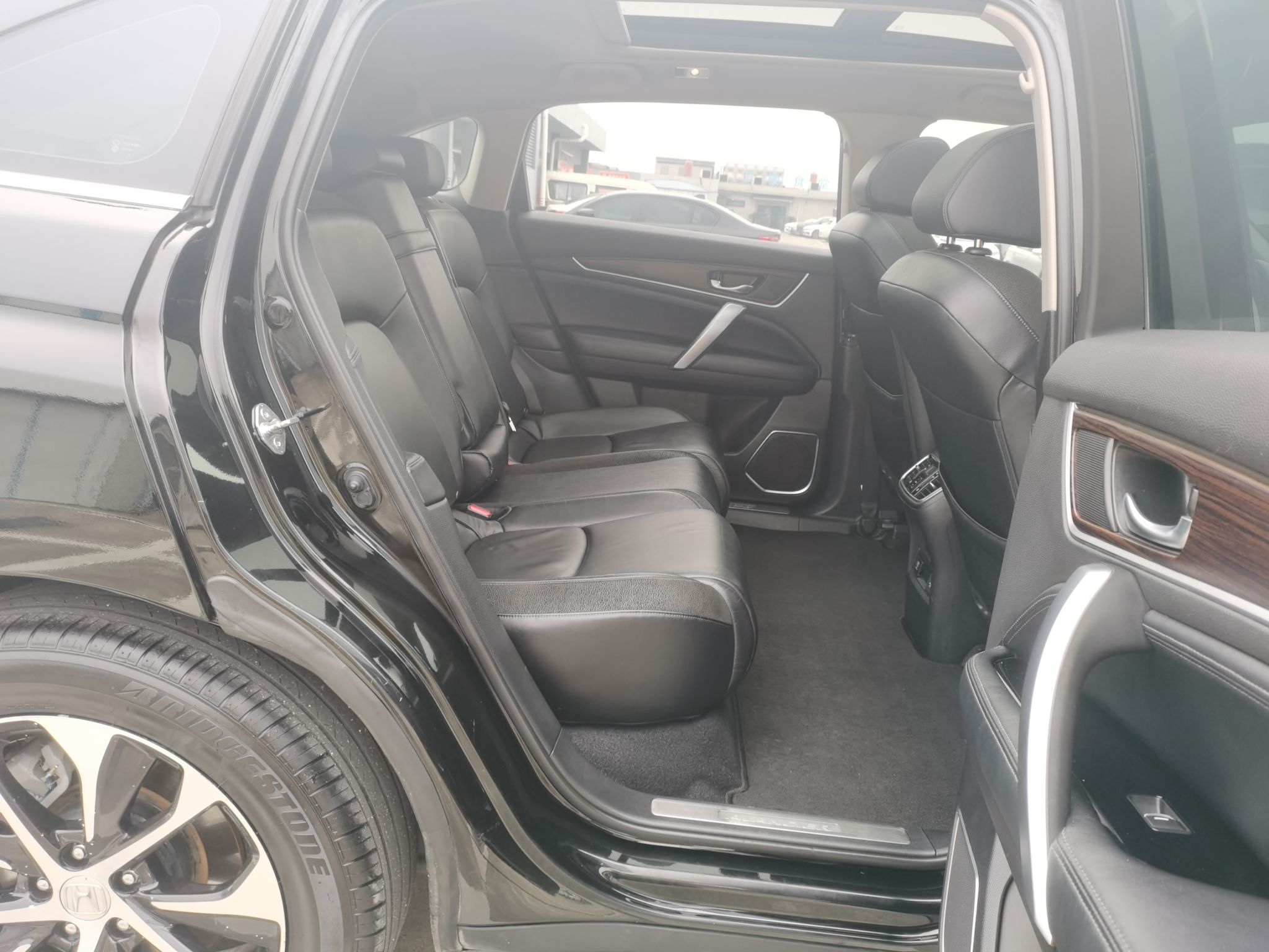 本田 冠道 2017款 240TURBO 两驱尊享版