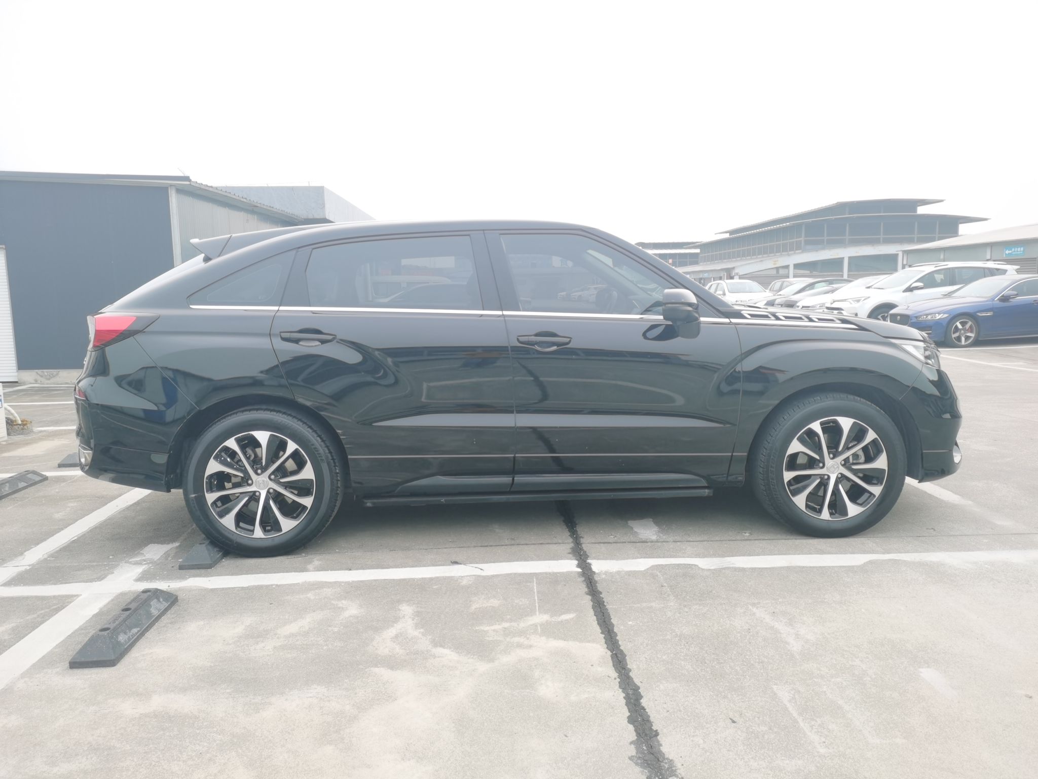 本田 冠道 2017款 240TURBO 两驱尊享版