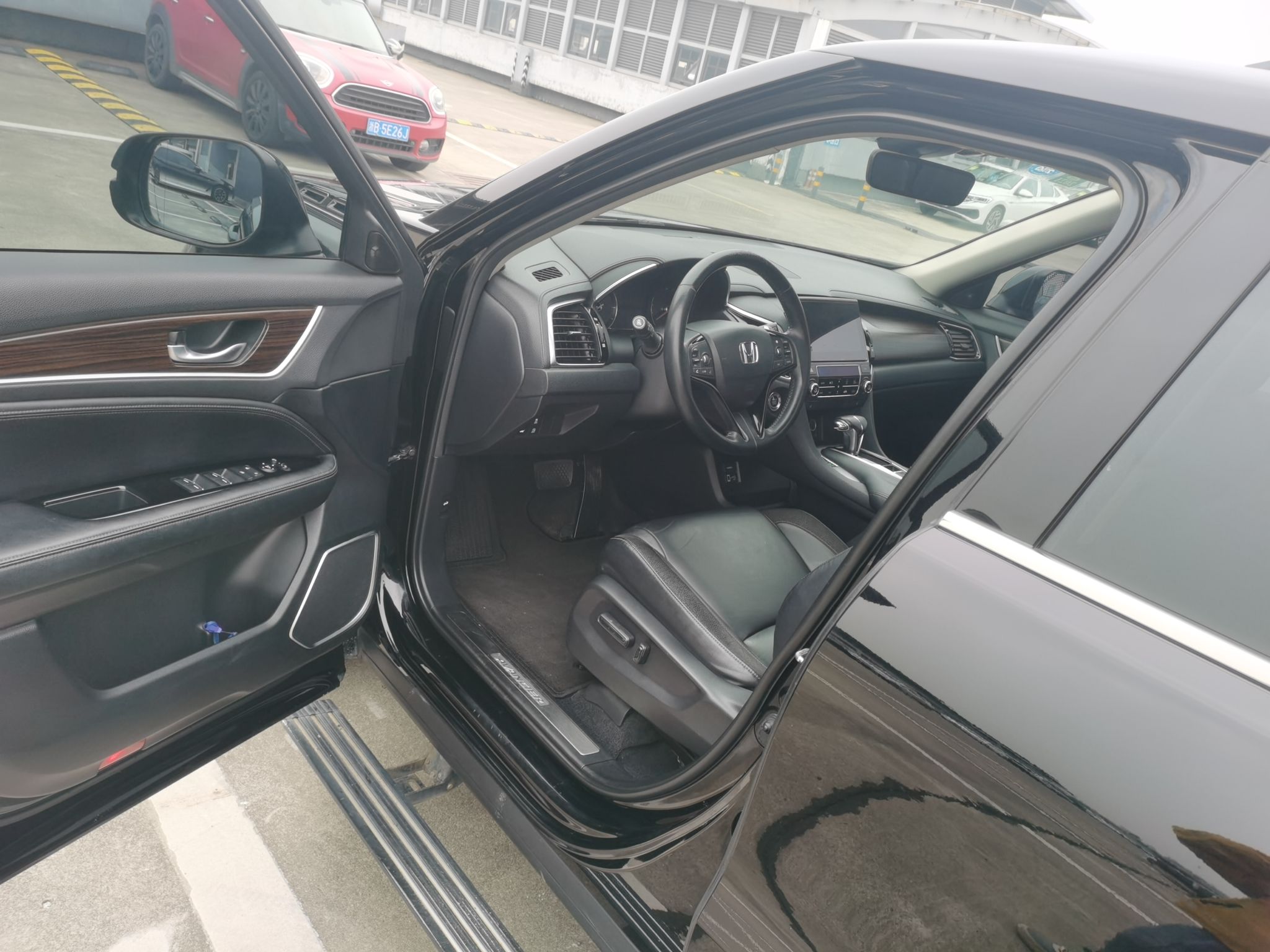 本田 冠道 2017款 240TURBO 两驱尊享版