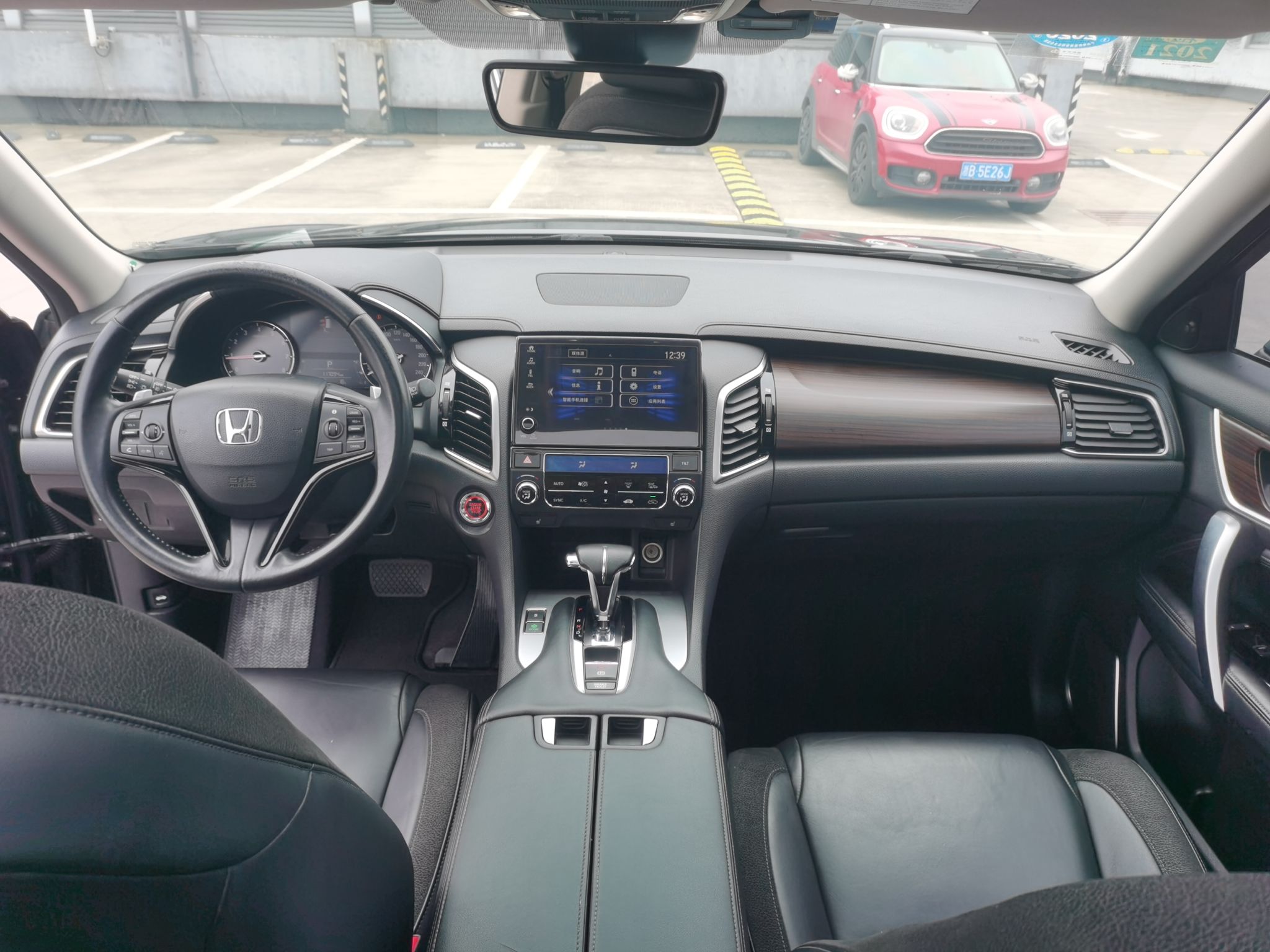 本田 冠道 2017款 240TURBO 两驱尊享版