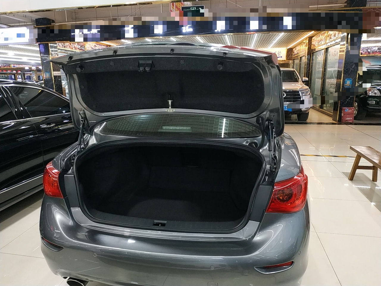 英菲尼迪Q50L 2015款 2.0T 运动版