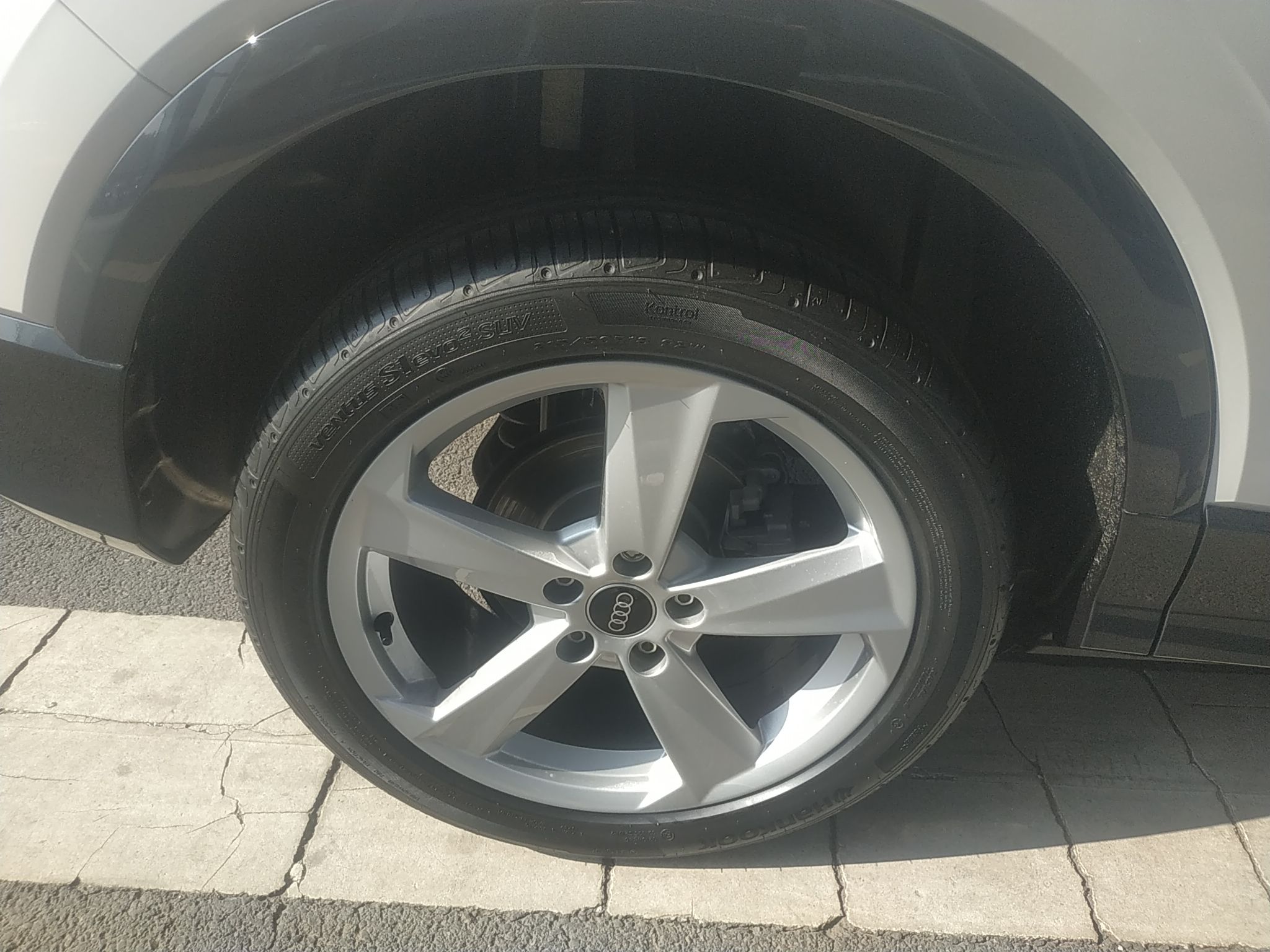 奥迪Q2L 2022款 35 TFSI 进取致雅型