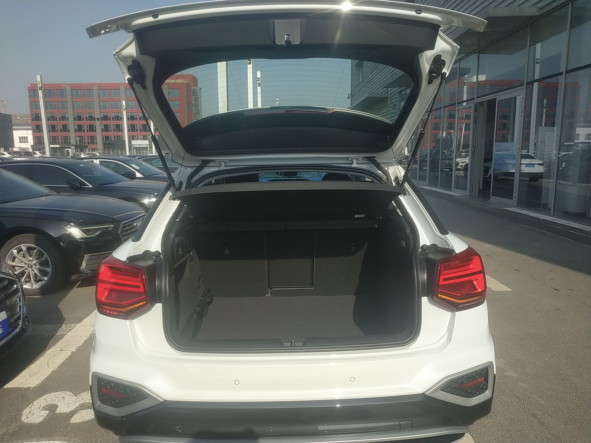 奥迪Q2L 2022款 35 TFSI 进取致雅型