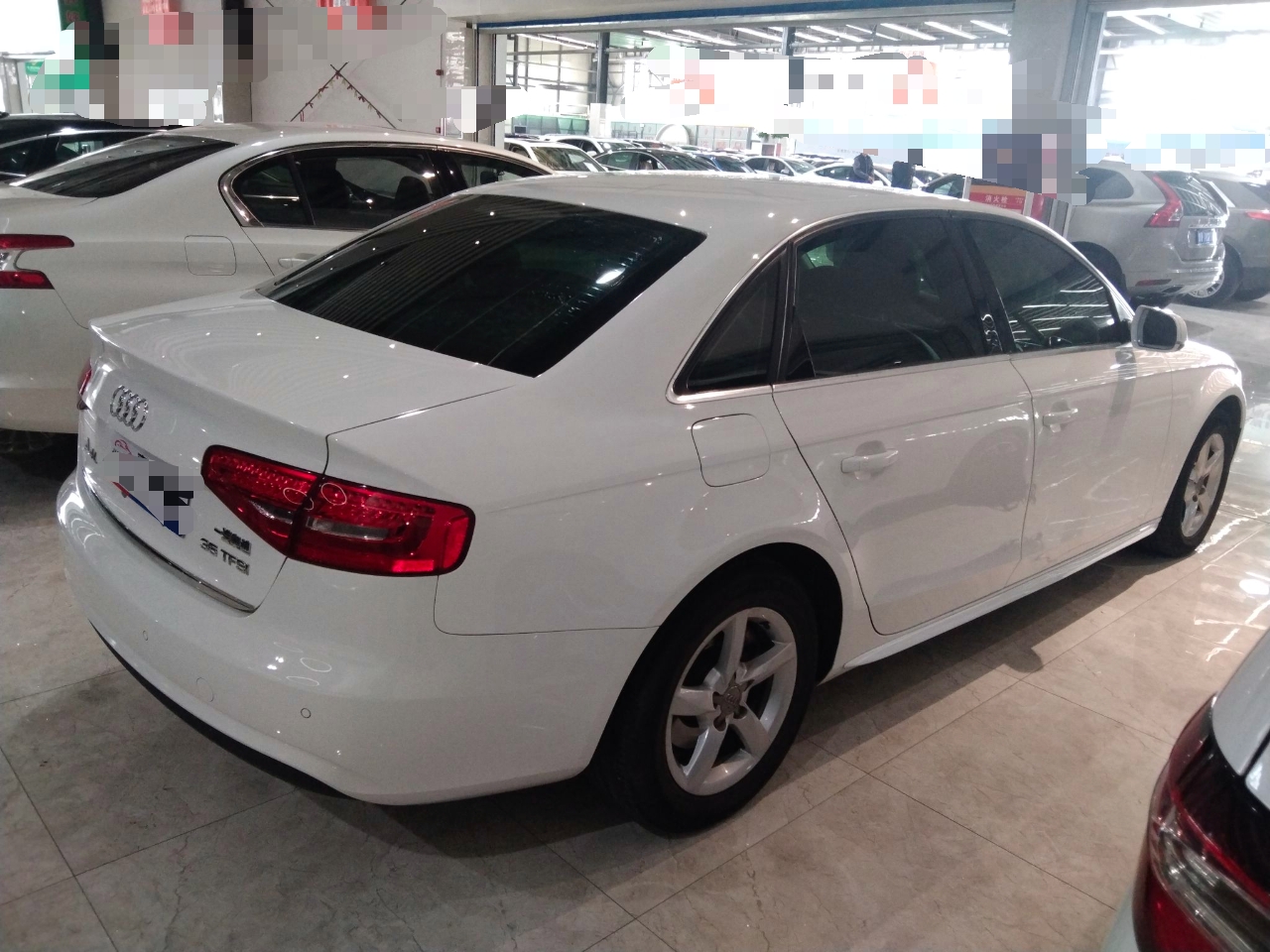 奥迪A4L 2013款 35 TFSI 自动舒适型