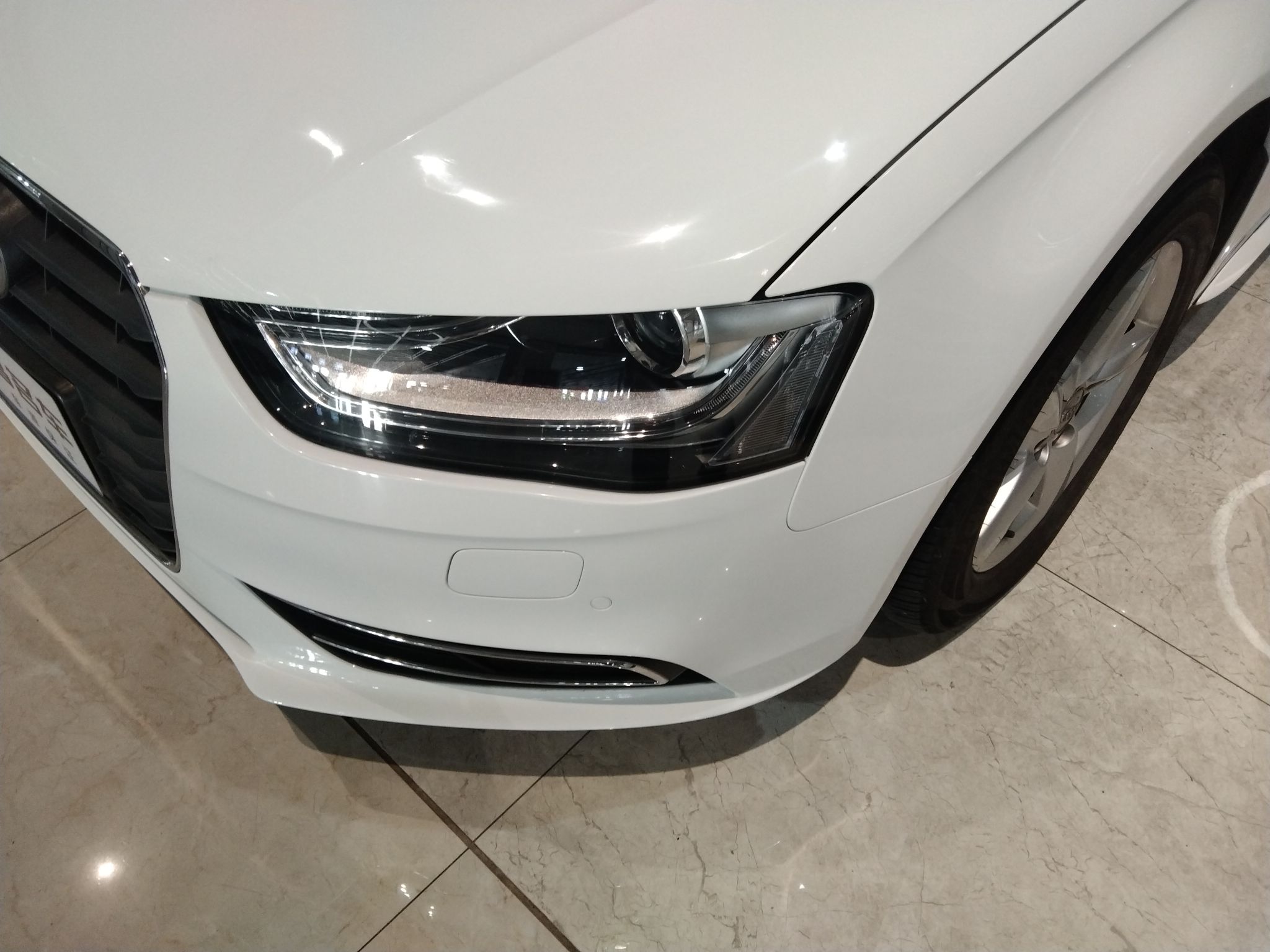 奥迪A4L 2013款 35 TFSI 自动舒适型