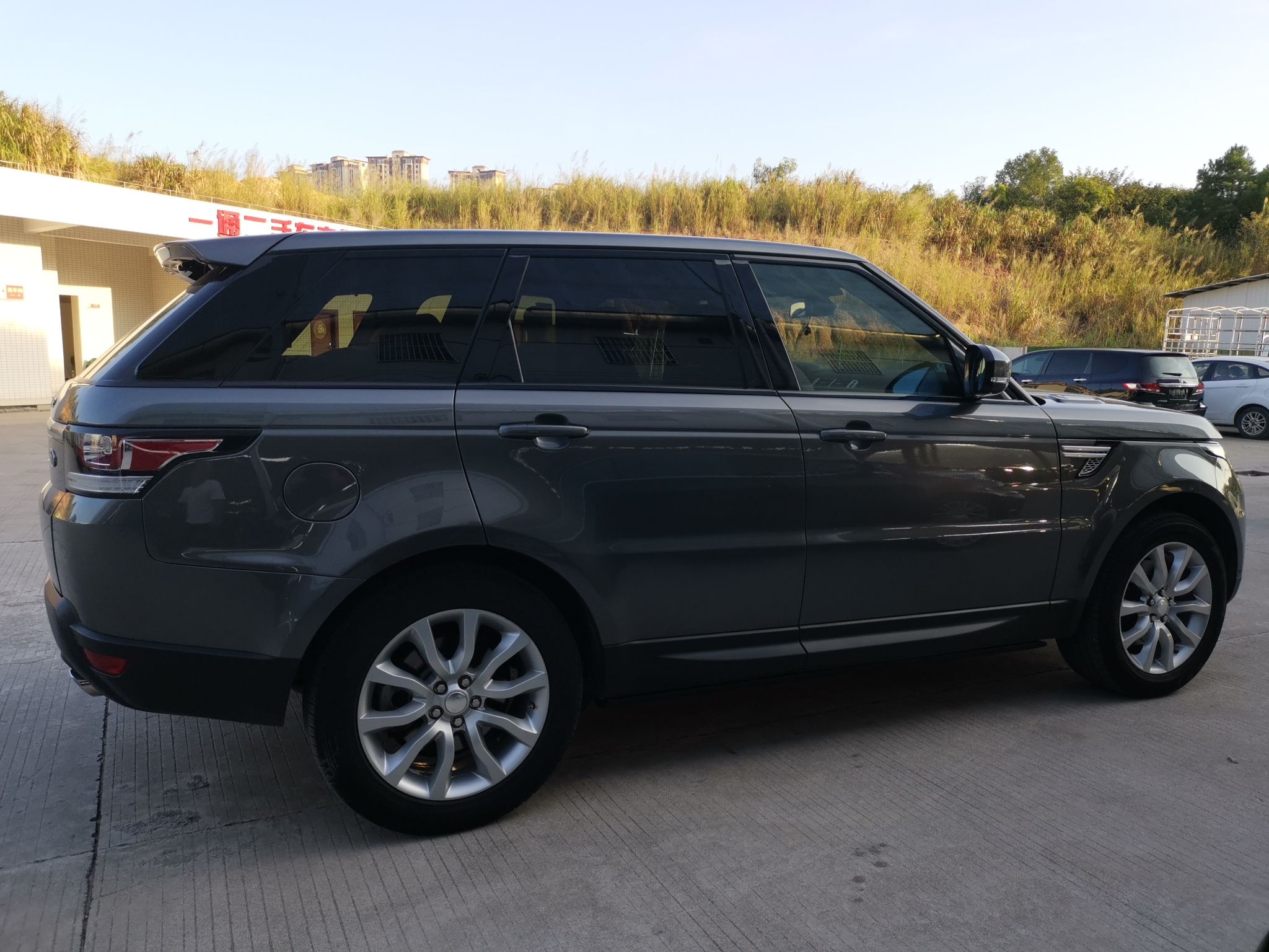 路虎 揽胜运动版 2014款 3.0 V6 SC HSE(进口)