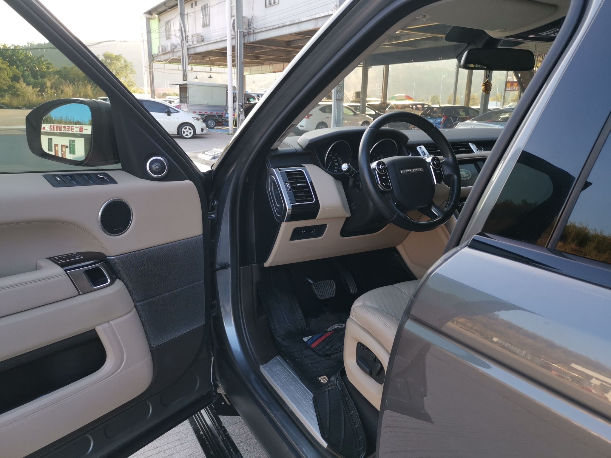 路虎 揽胜运动版 2014款 3.0 V6 SC HSE(进口)