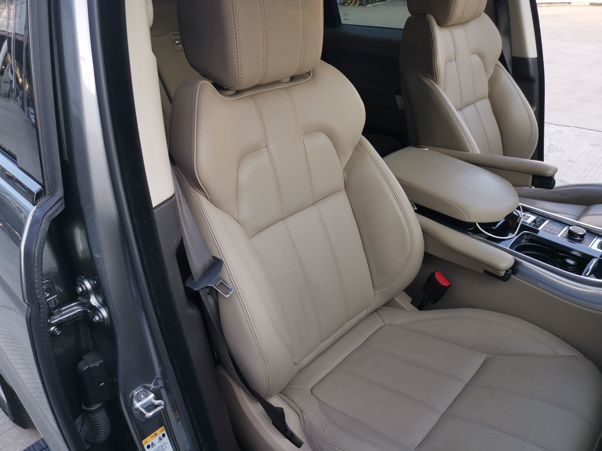 路虎 揽胜运动版 2014款 3.0 V6 SC HSE(进口)