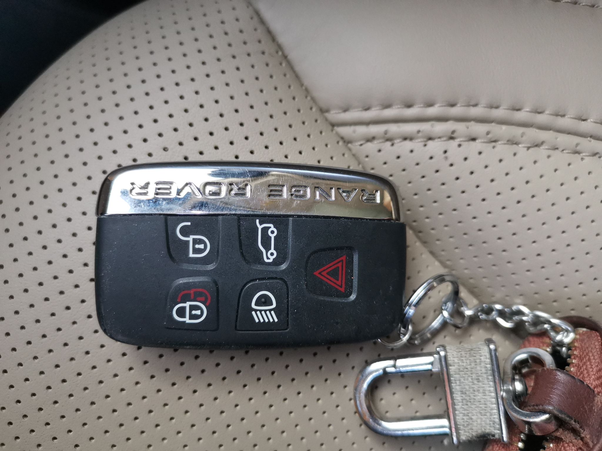 路虎 揽胜运动版 2014款 3.0 V6 SC HSE(进口)