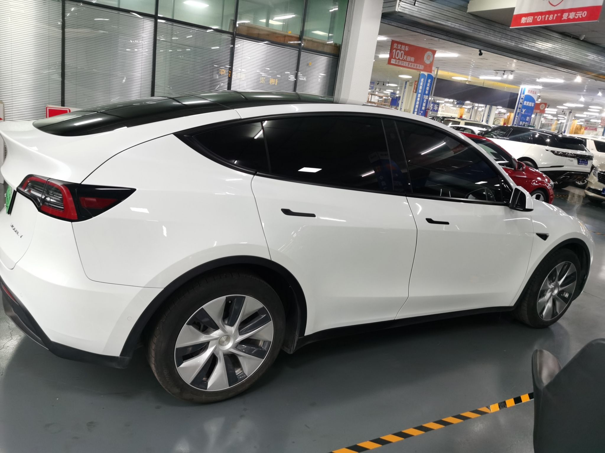 特斯拉 Model Y 2021款 标准续航后驱版