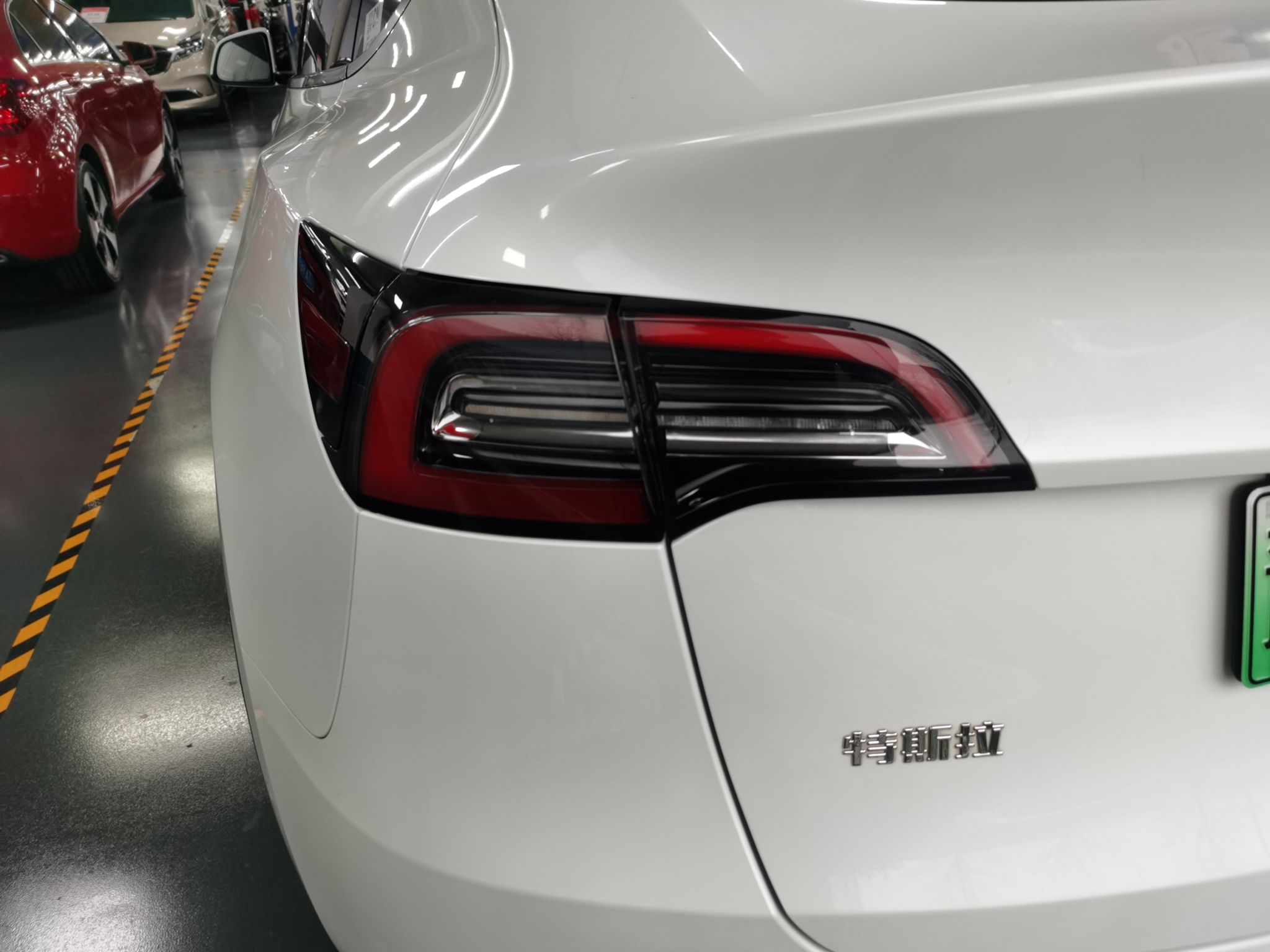 特斯拉 Model Y 2021款 标准续航后驱版