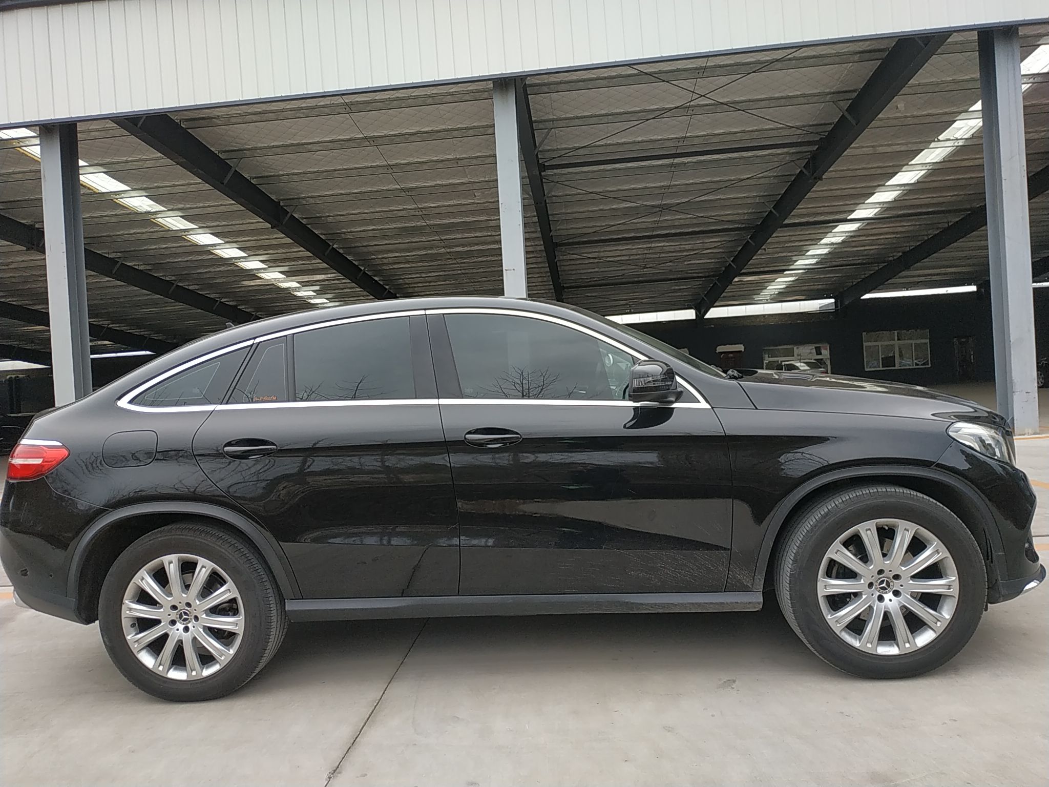 奔驰GLE级 2018款 GLE 320 4MATIC 轿跑SUV(进口)