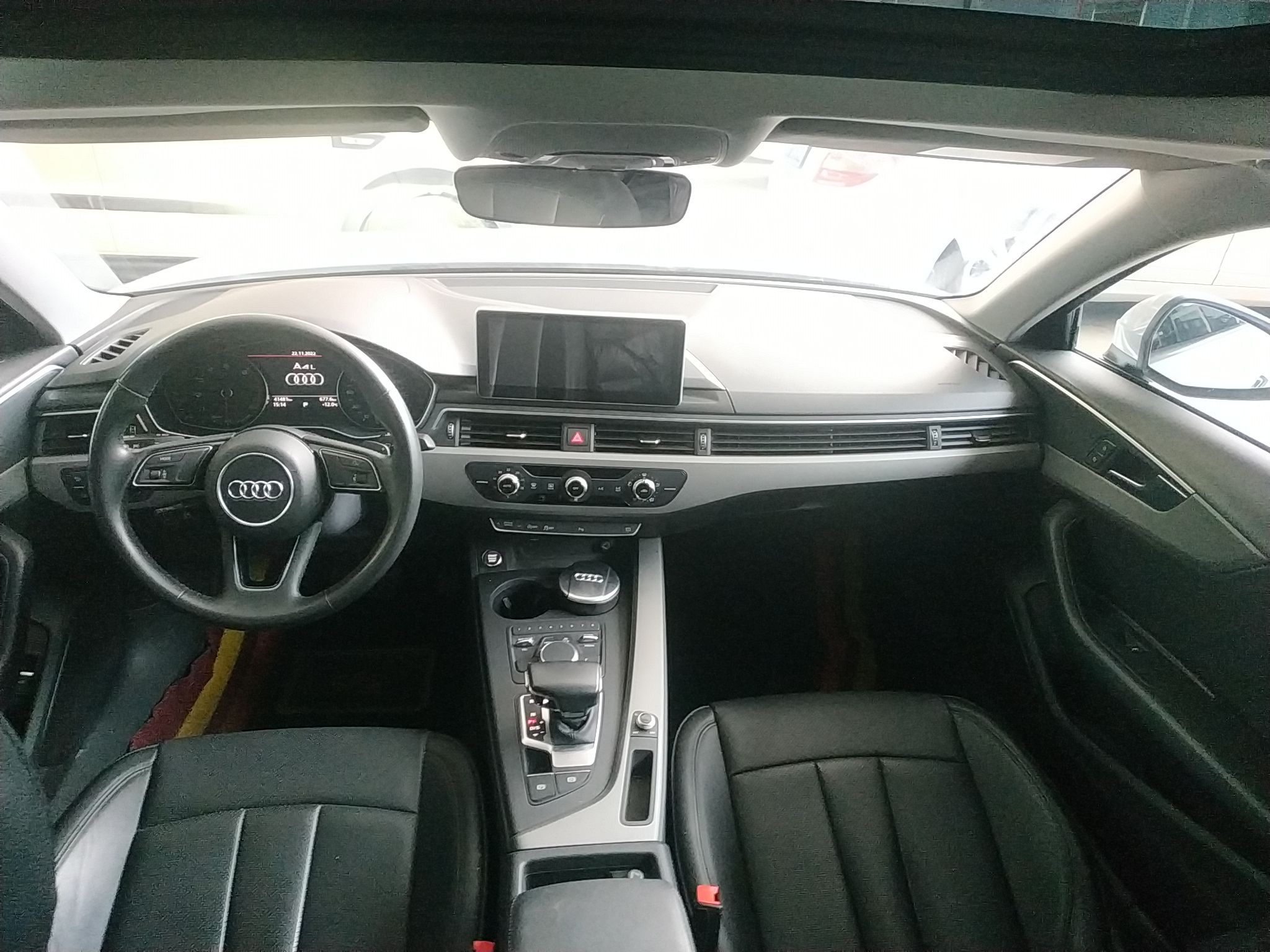 奥迪A4L 2019款 40 TFSI 进取型 国V