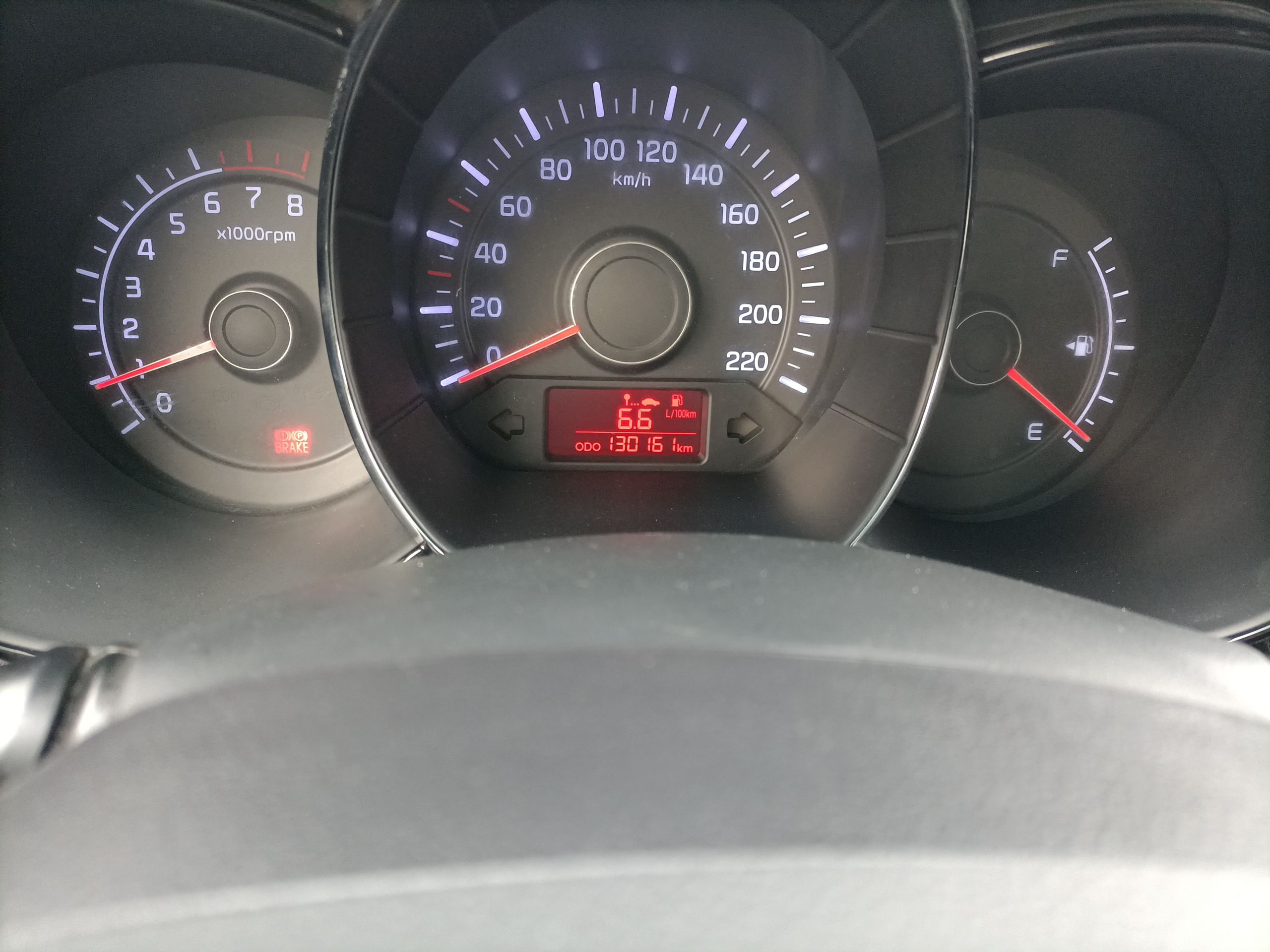 起亚K2 2011款 三厢 1.4L MT GLS