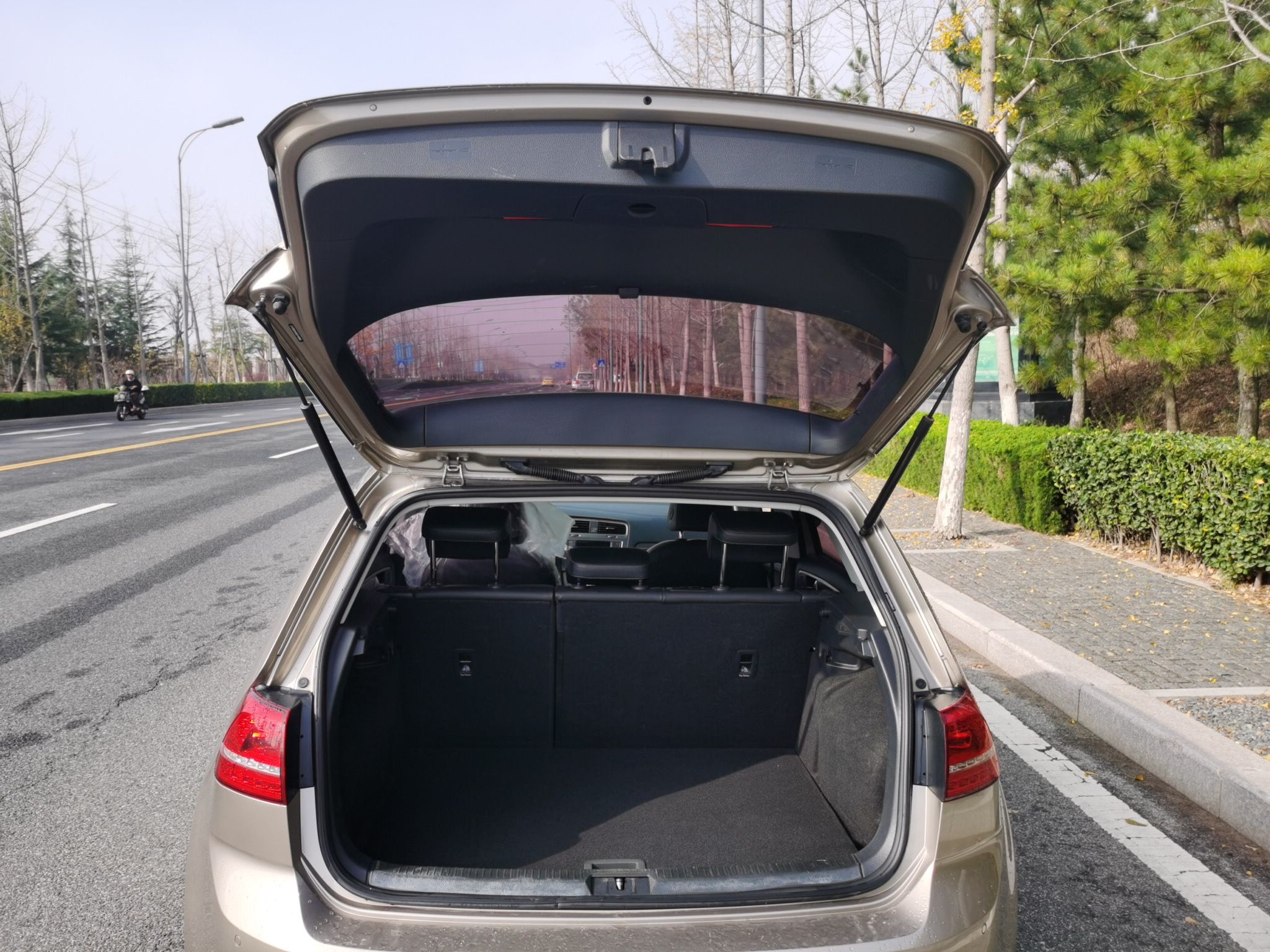 大众 高尔夫 2016款 230TSI 自动豪华型