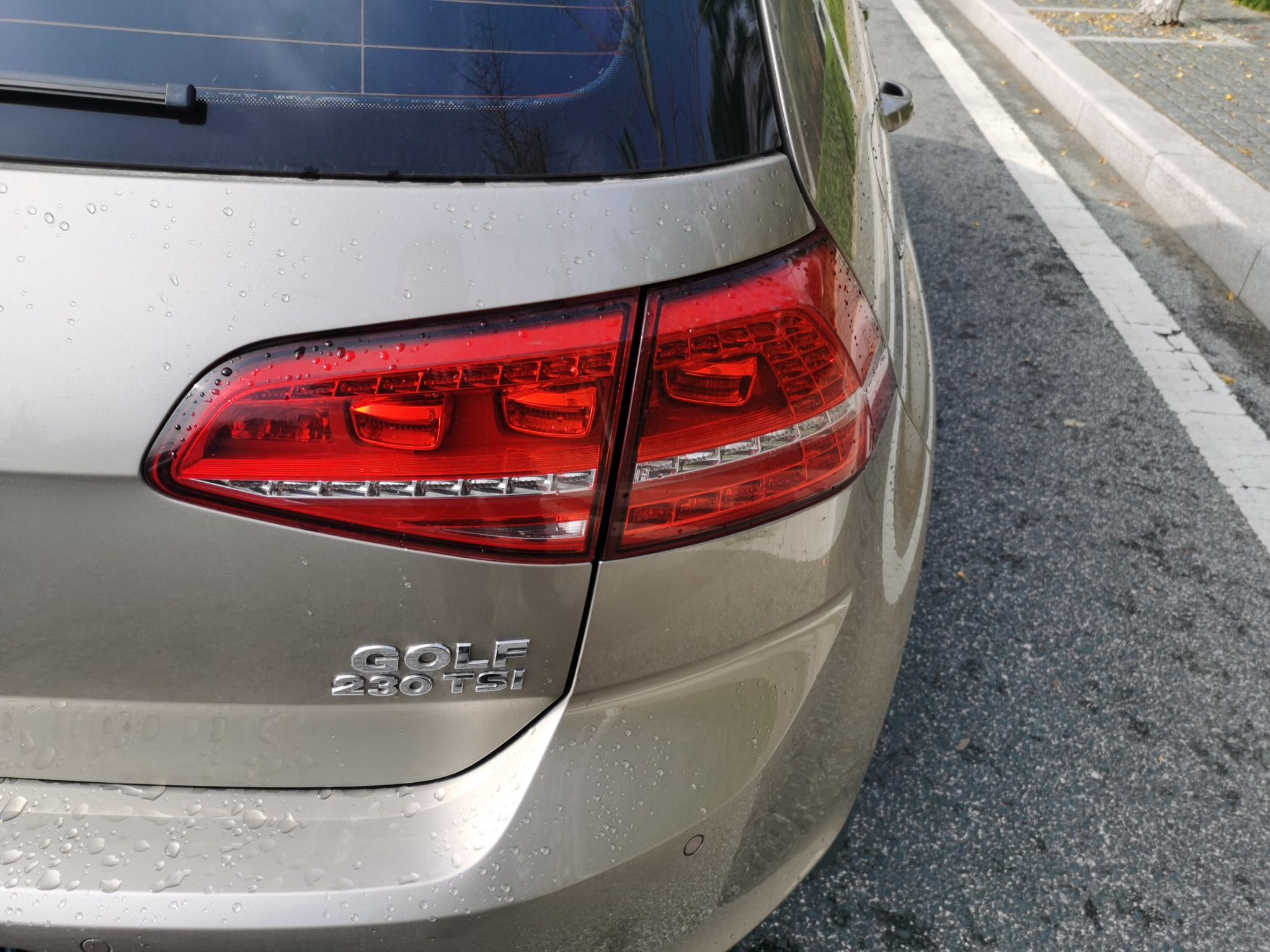 大众 高尔夫 2016款 230TSI 自动豪华型