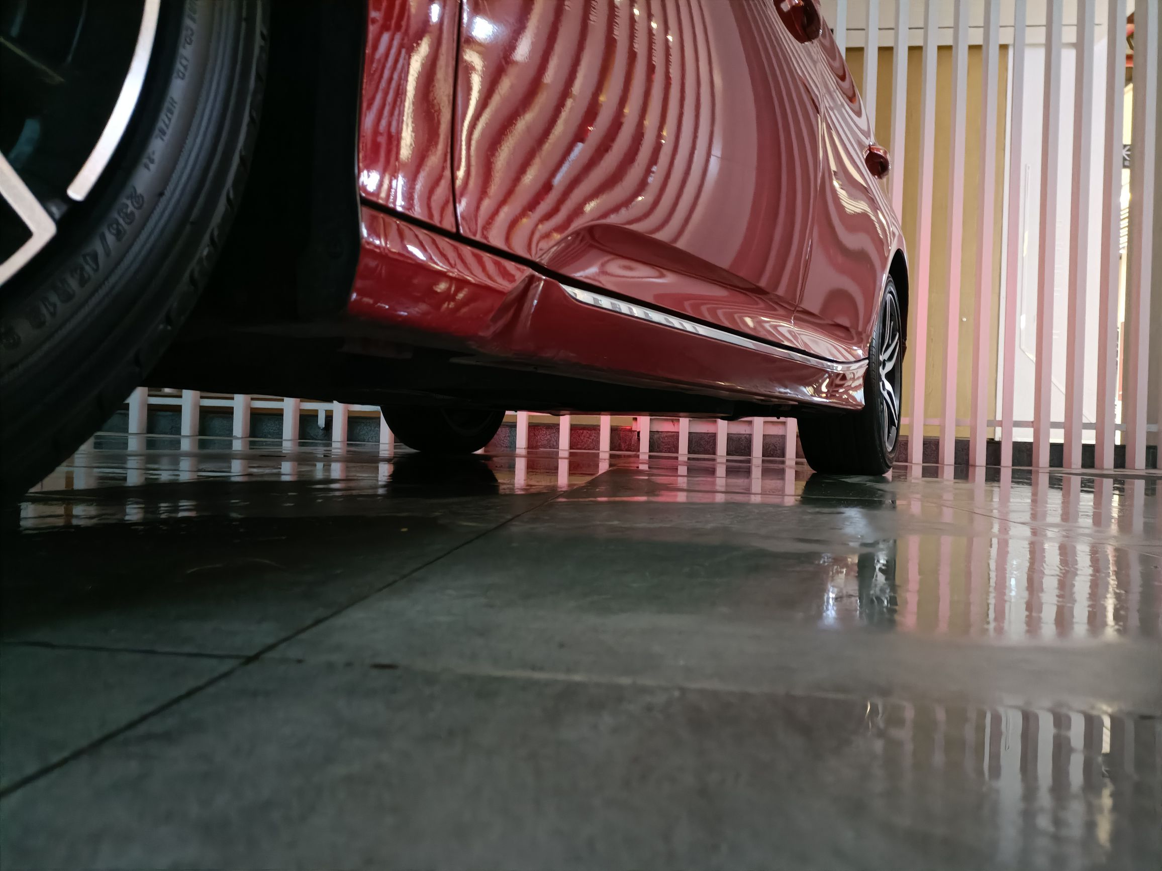 本田 雅阁 2022款 锐·混动 2.0L 幻夜·锐尊版