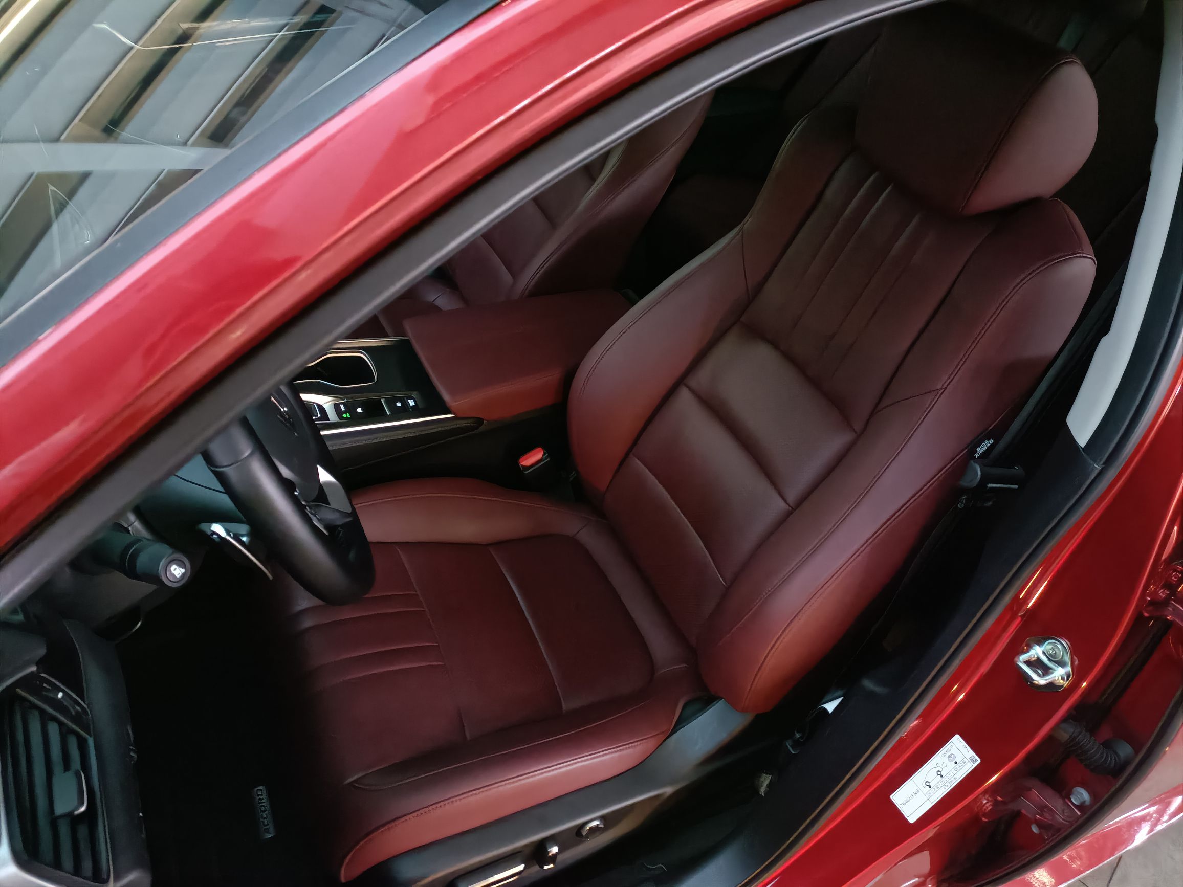 本田 雅阁 2022款 锐·混动 2.0L 幻夜·锐尊版