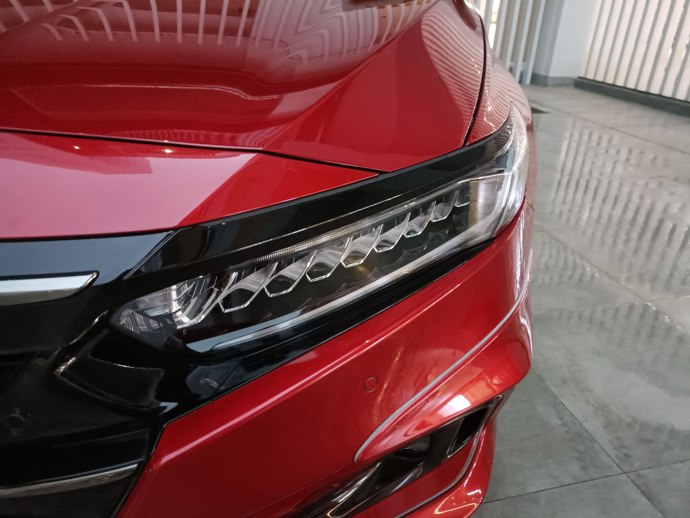 本田 雅阁 2022款 锐·混动 2.0L 幻夜·锐尊版